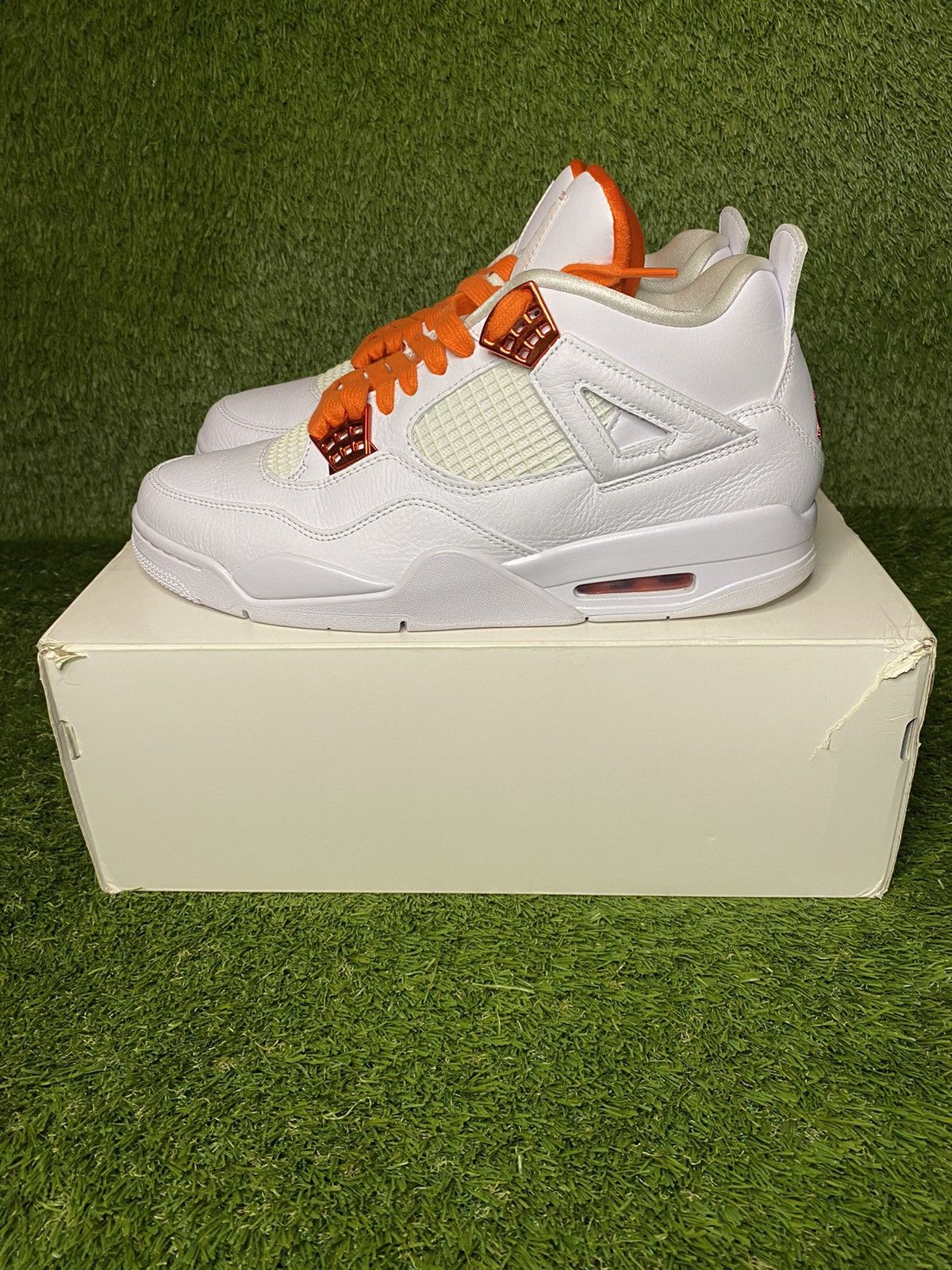 Jordan Brand Metallic Orange Jordan 4 Size US 10.5 / EU 43-44 - 2 Thumbnail