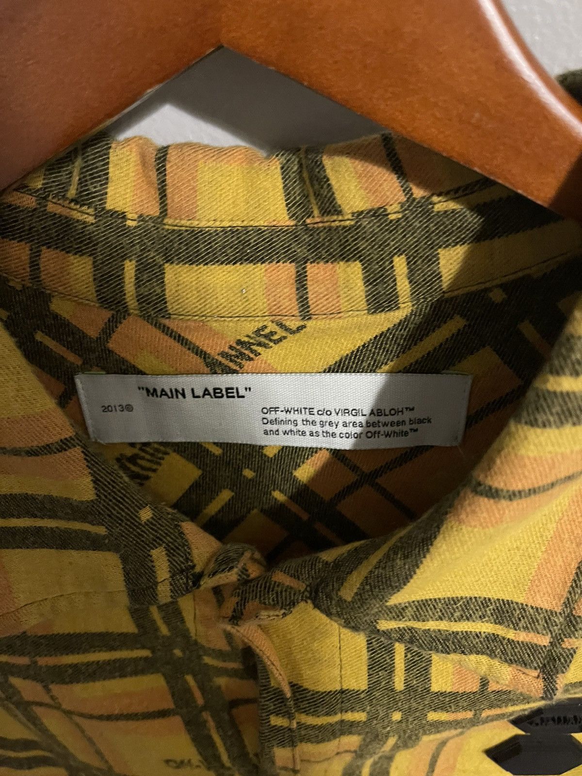 Off-White × Virgil Abloh OFF-WHITE C/O VIRGIL ABLOH YELLOW OVERSIZED FLANNEL SIZE L Size US L / EU 52-54 / 3 - 5 Thumbnail