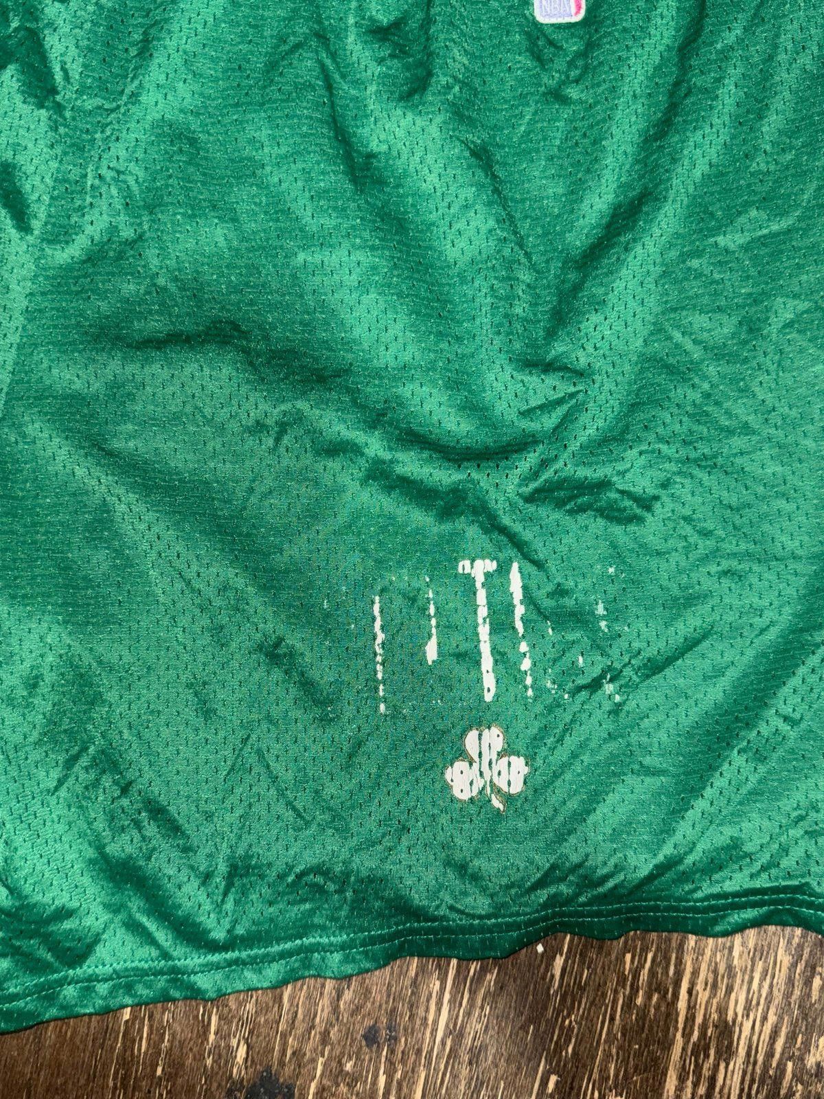 Nike Nike Team Sports Celtics NBA Mesh Shorts Rare Hoops Sz XXL Size US 40 / EU 56 - 3 Thumbnail