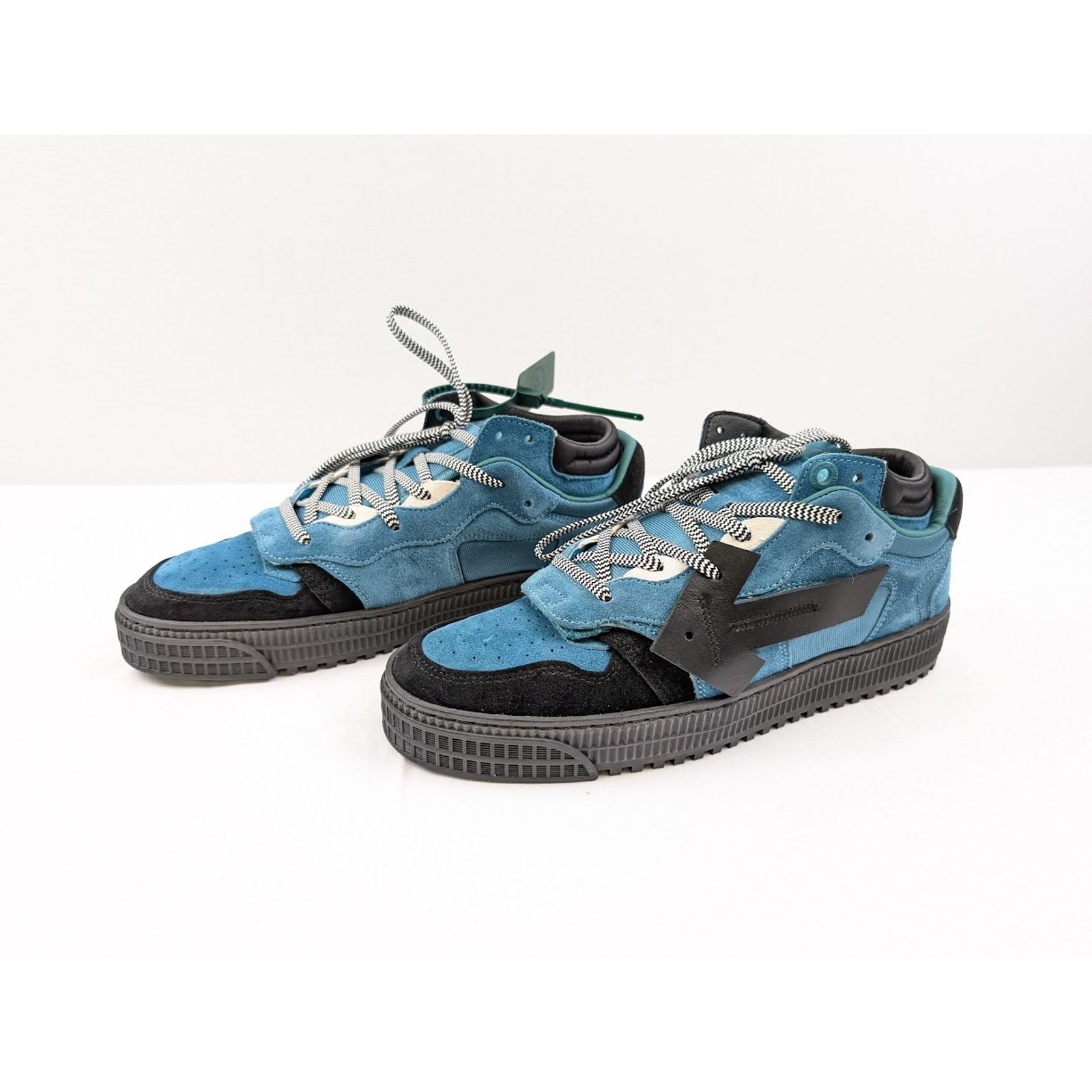 Off-White o1rshd1 Floating Arrow Suede Sneakers in Multicolor Size US 12 / EU 45 - 9 Thumbnail