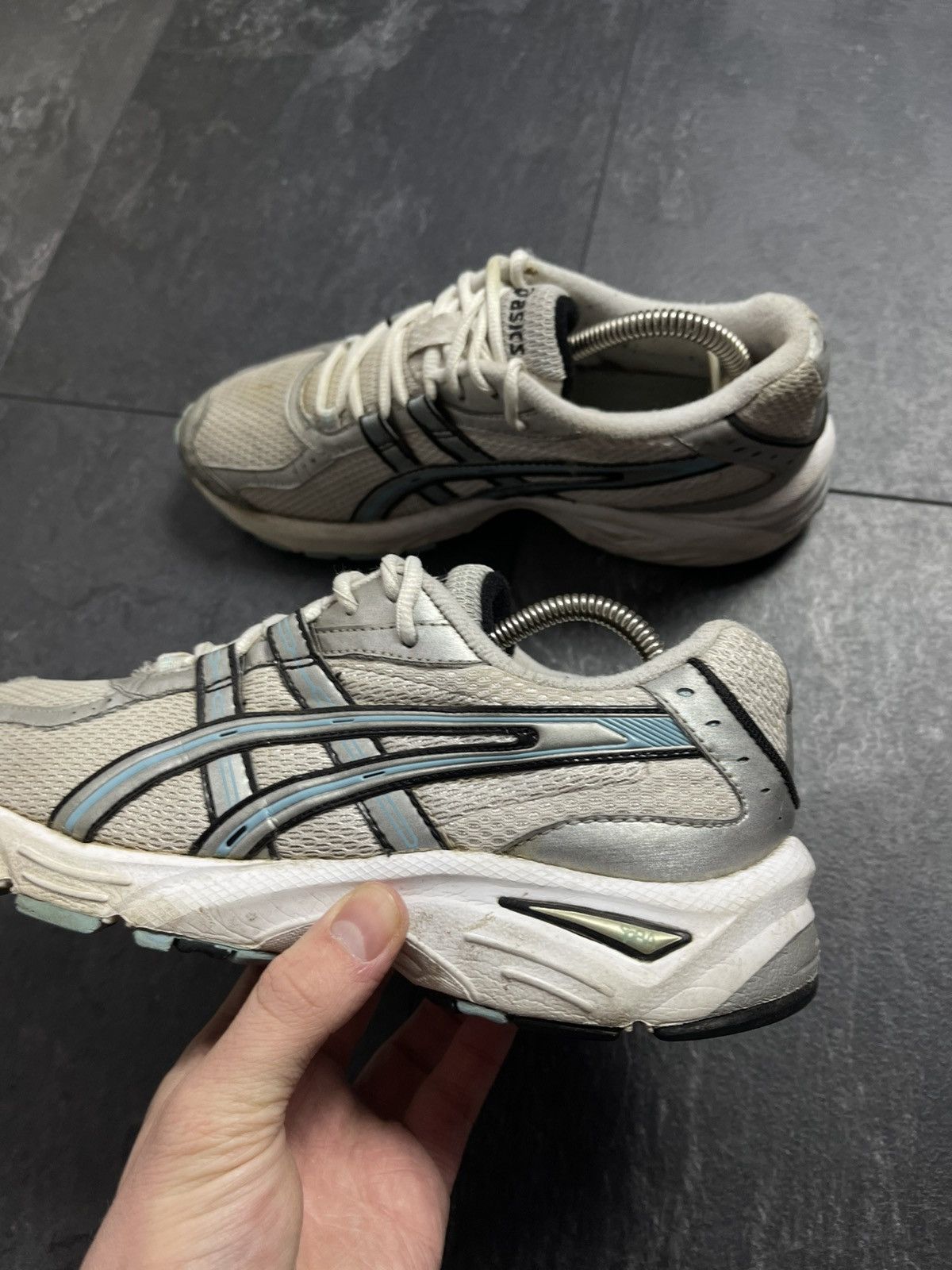 Asics Vintage asics rare low top hype sneakers Size US 6 / EU 39 - 10 Thumbnail