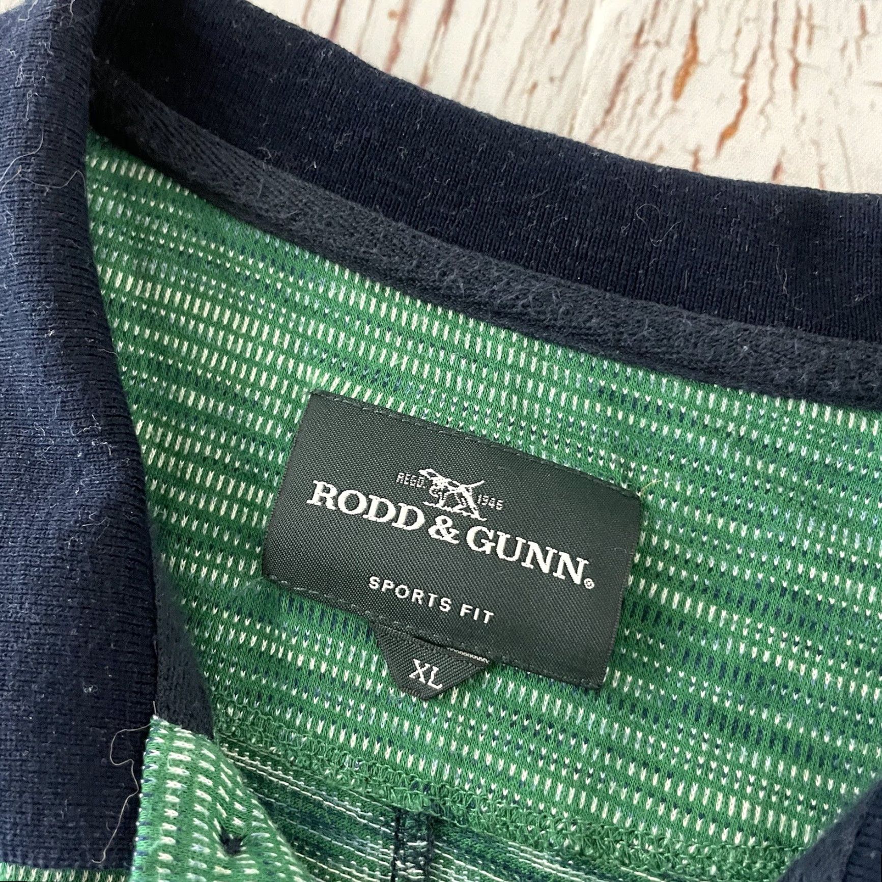 Rodd & Gunn Rodd & Gunn Sports Fit Short Sleeve Button Front Polo Shirt Mens XL Green Shirt Mens XL Green Sports Button-Up Cotton Polo Size US XL / EU 56 / 4 - 2 Thumbnail