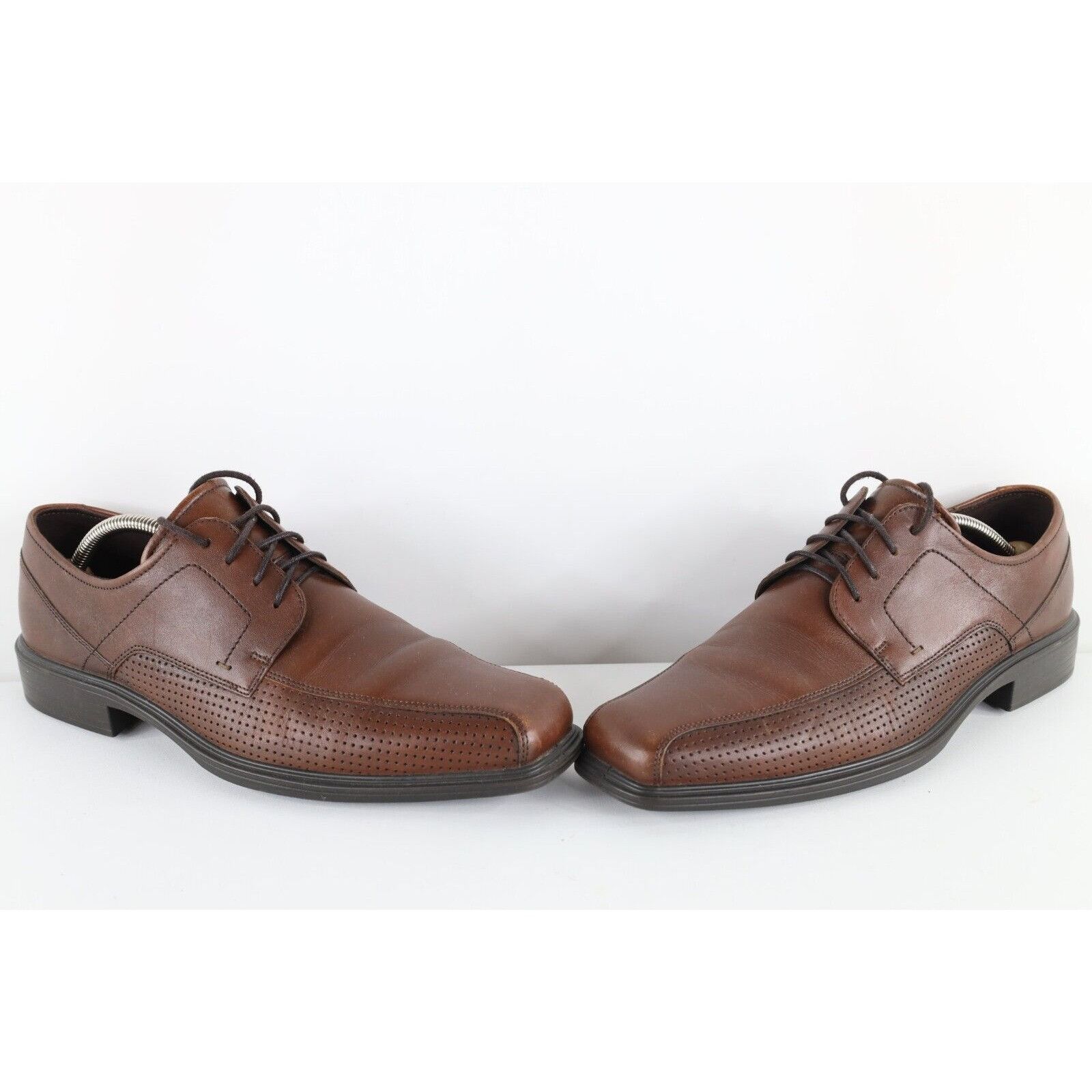 Ecco Perforated Leather Square Toe Oxford Dress Shoes