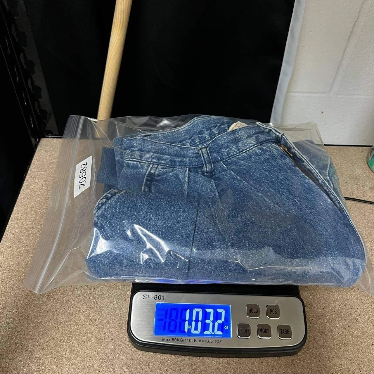 Calvin Klein Vintage Calvin Klein Jeans 12 Denim Straight Cotton 28x32 Size 28" / US 6 / IT 42 - 11 Thumbnail