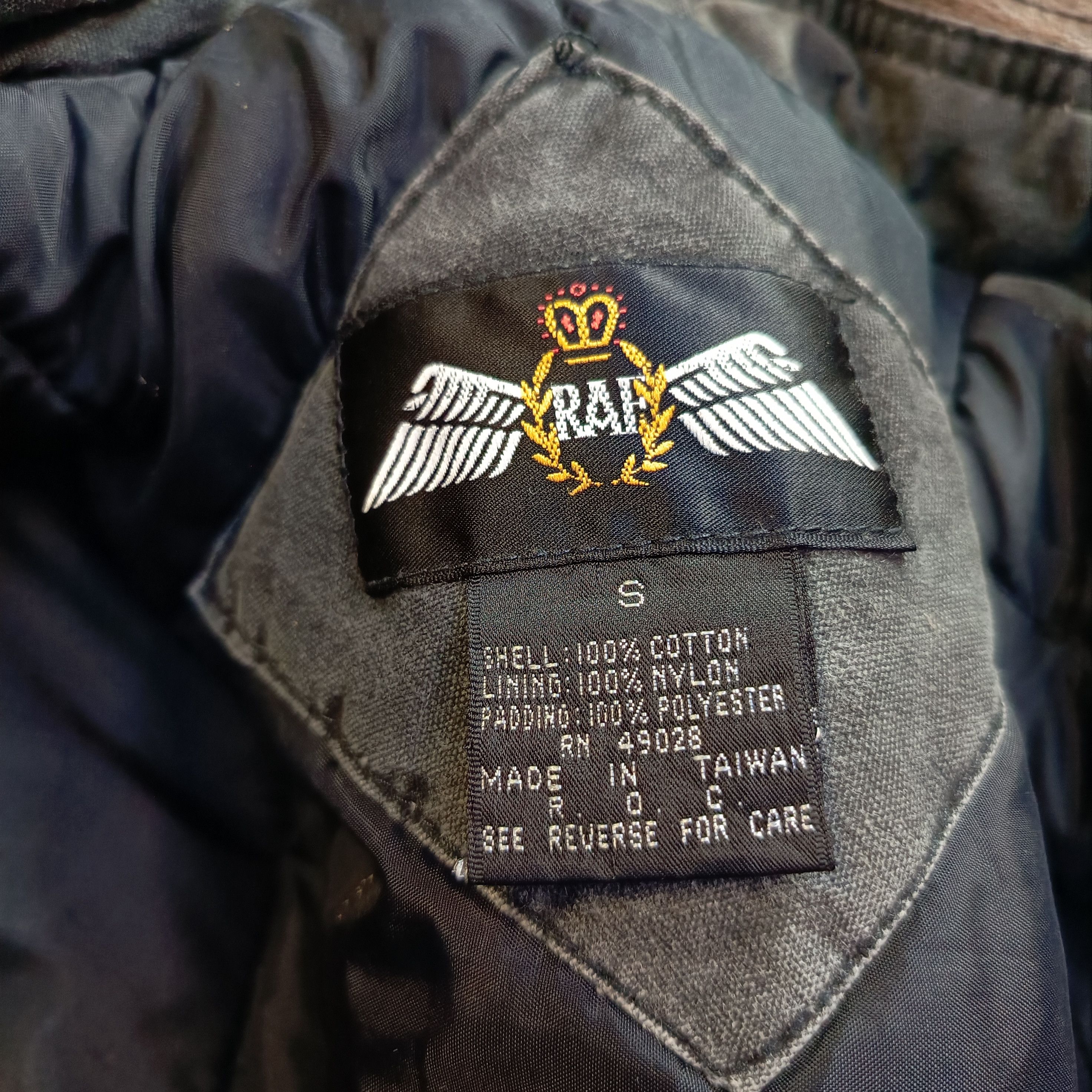 Vintage Destroyed Dirty Wash RAF Heavy Bomber Flight Jacket Rare Size US L / EU 52-54 / 3 - 14 Thumbnail