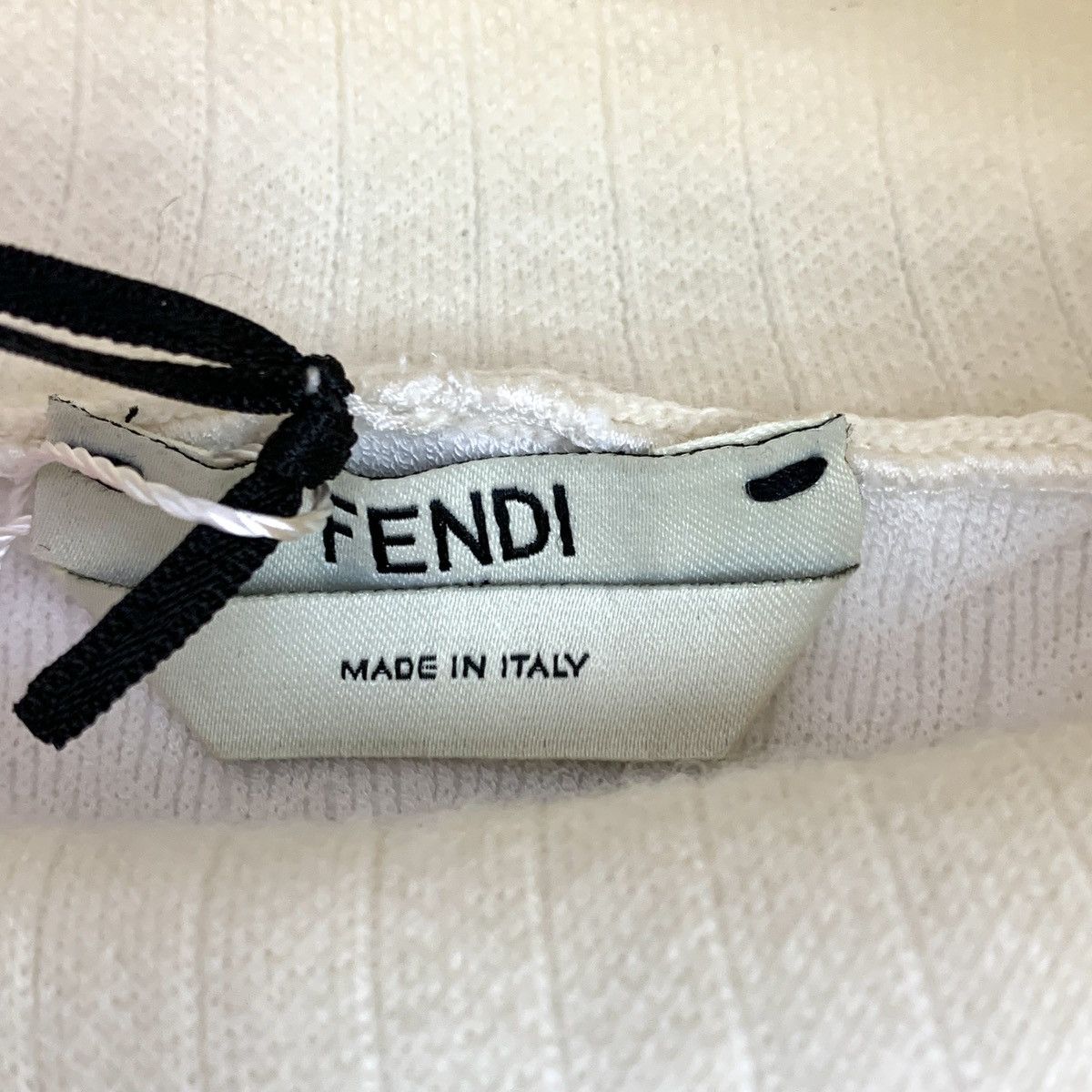 Fendi Fendi Logo Embossed Turtleneck Wool Knit Sweater K26WX Size L / US 10 / IT 46 - 5 Thumbnail
