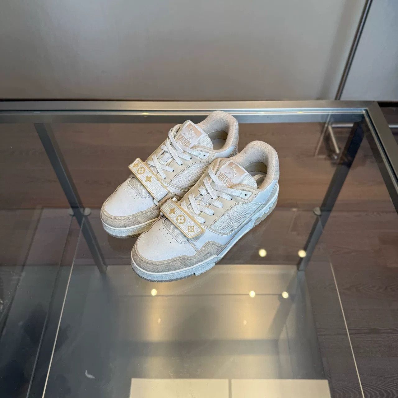 Louis Vuitton Louis Vuitton Trainer Sneakers Size US 8.5 / EU 41-42 - 1 Thumbnail
