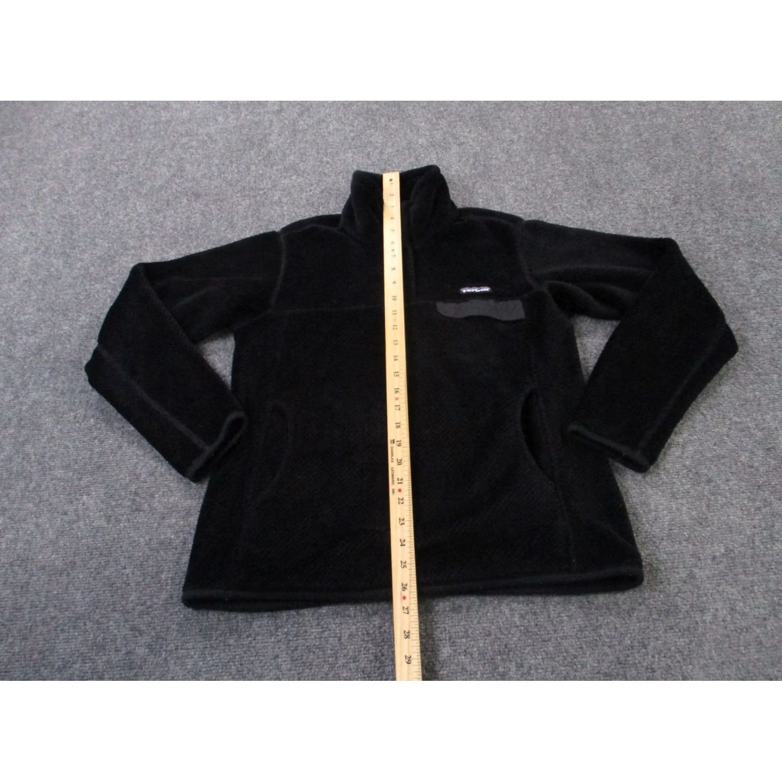 Patagonia Patagonia Jacket Womens M Black Fleece Sweater Outdoors Camping Fuzzy Snap Size M / US 6-8 / IT 42-44 - 3 Thumbnail