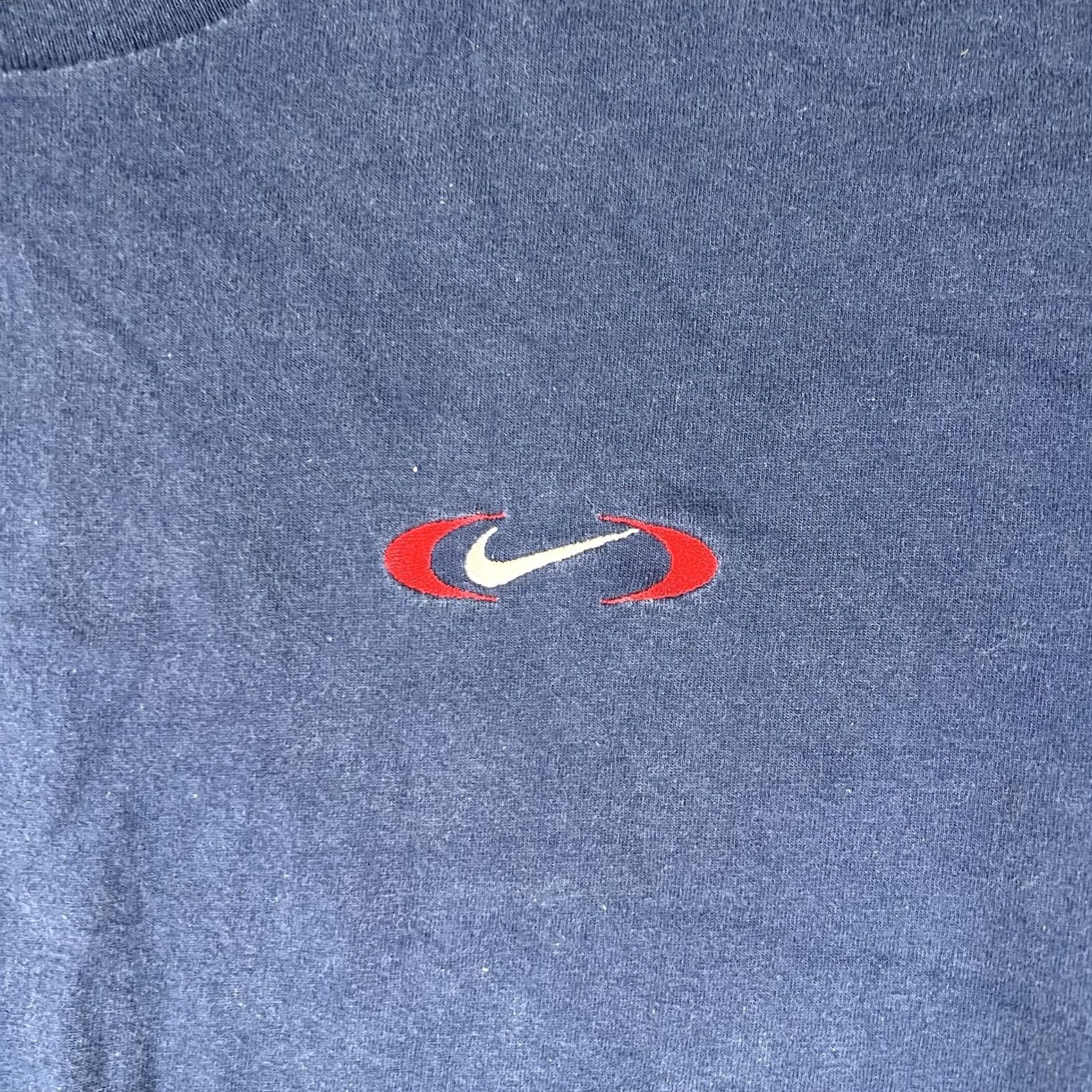 Nike VINTAGE Nike T-Shirt 90s Mini Swoosh White Navy Mens Large Size L Made in USA Size US L / EU 52-54 / 3 - 3 Thumbnail