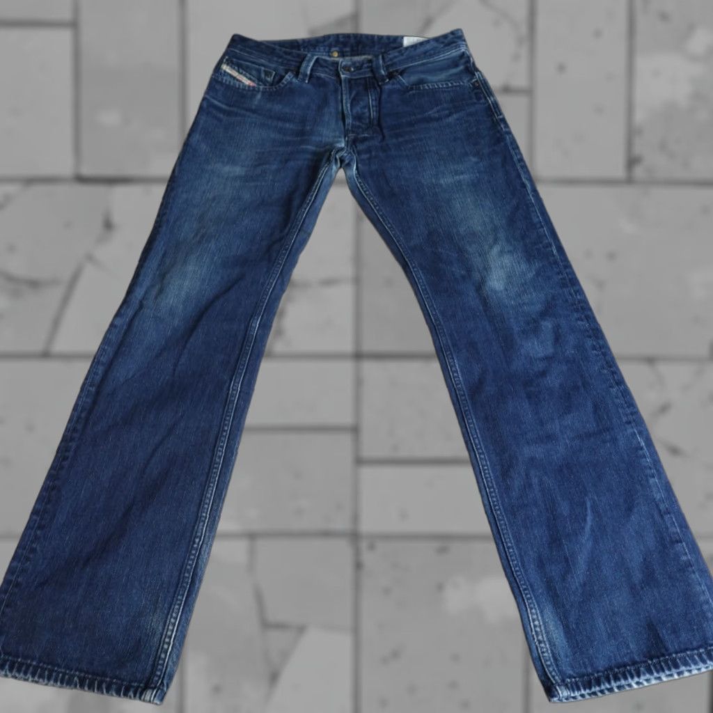 Diesel Diesel Larkee Jeans 32 x 30 Blue Button Fly Cotton Denim Made in Italy Mens Straight Regular 32 Inseam Blue Size US 32 / EU 48 - 1 Thumbnail