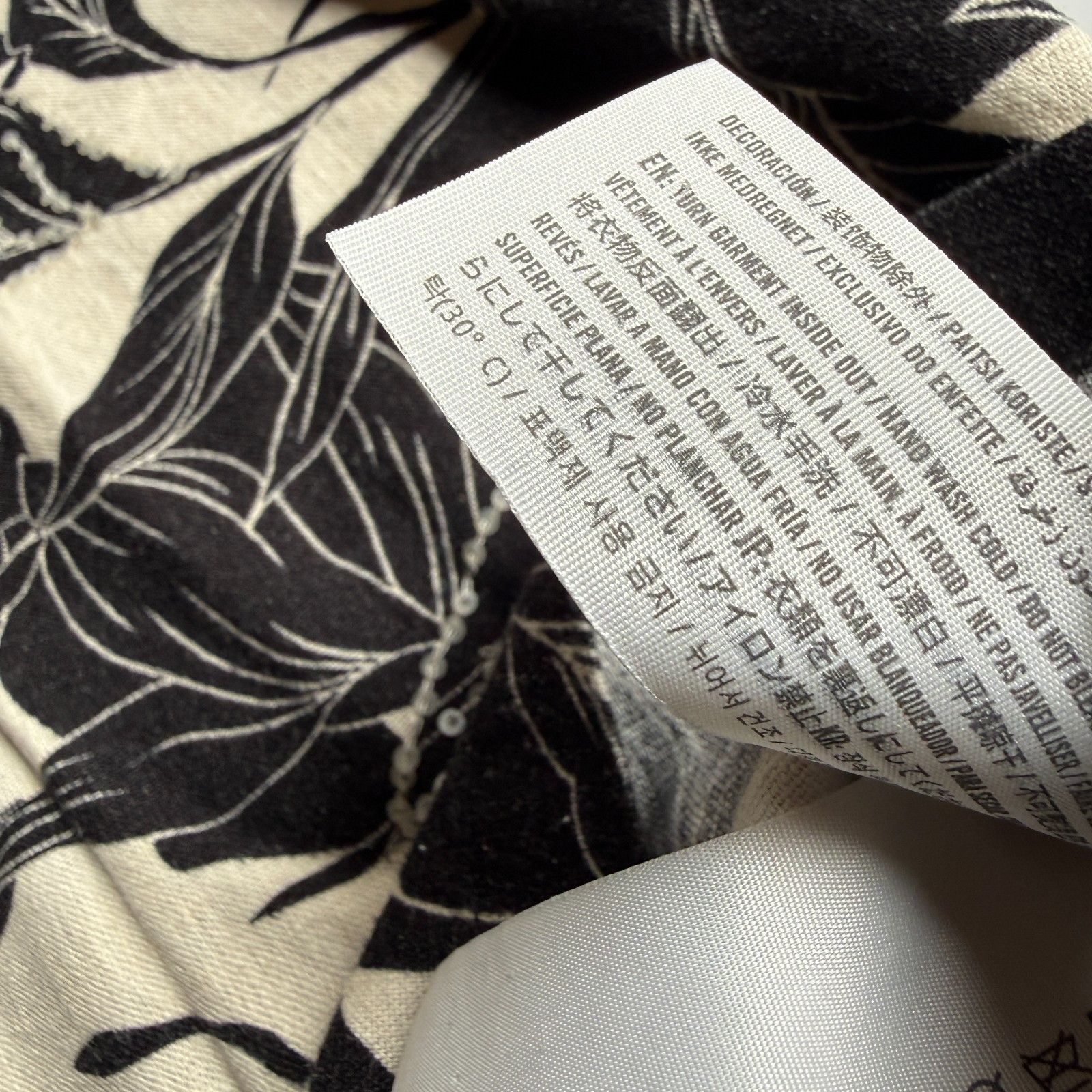 Abercrombie & Fitch Abercrombie & Fitch Summer Linen Black Floral Shirt Size US M / EU 48-50 / 2 - 4 Thumbnail