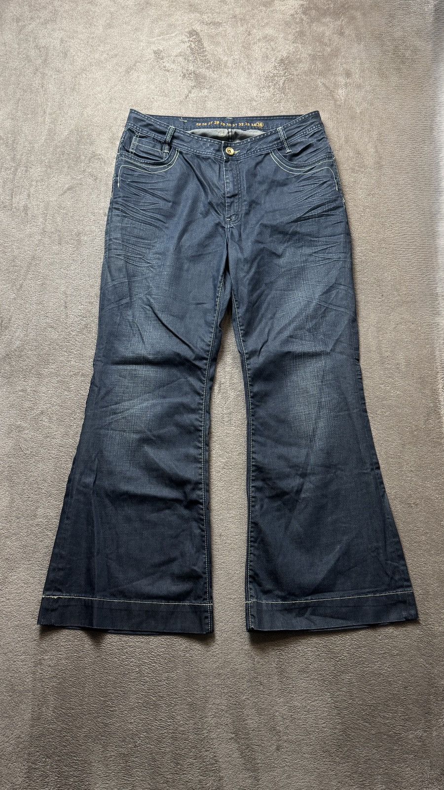 Vintage Flare Wash Jeans Y2K vintage Baggy lgb cowboy bootcut d&g Size US 36 / EU 52 - 1 Thumbnail