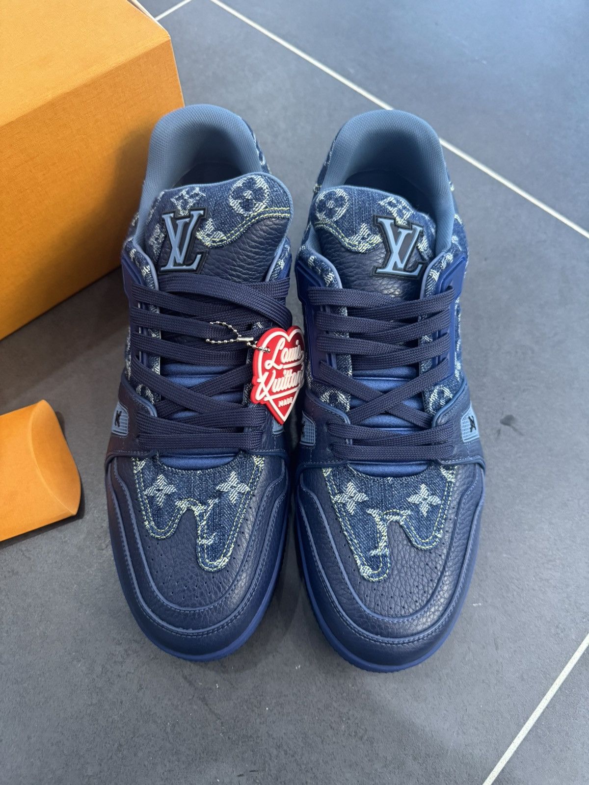 Louis Vuitton Louis Vuitton nigo denim trainers Size US 11 / EU 44 - 2 Thumbnail