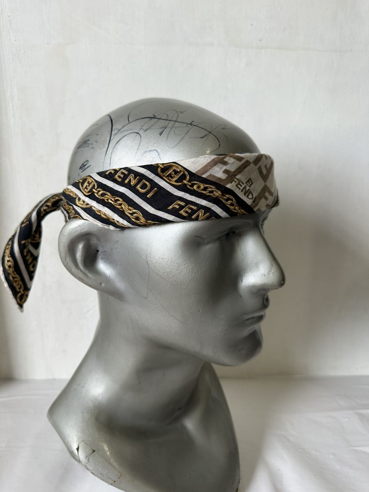 Vintage Vintage Fendi Handkerchief/ Neckerchief/ Bandana Size ONE SIZE - 11 Thumbnail