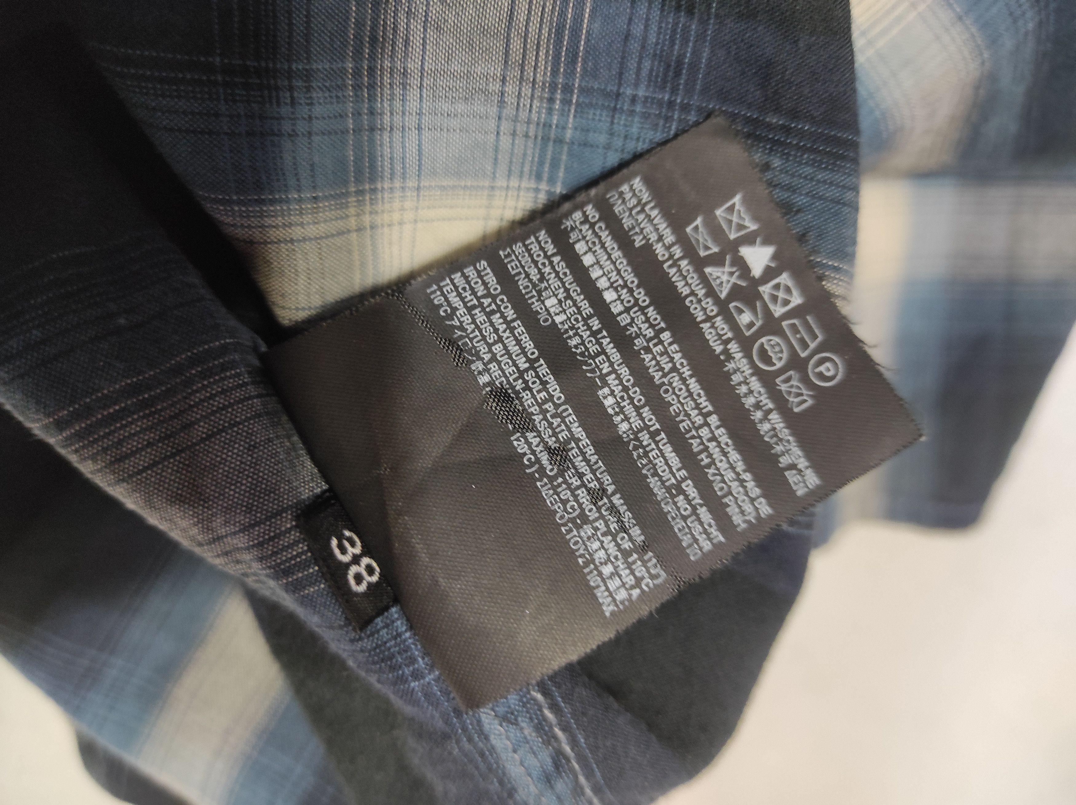 Saint Laurent Paris Beautiful Blu patern Saint Laurent Shirt Size US M / EU 48-50 / 2 - 6 Thumbnail