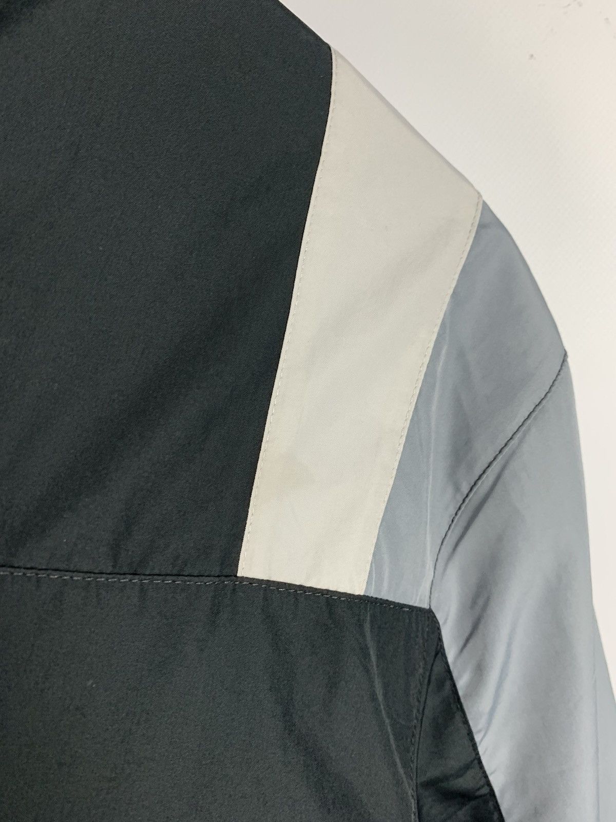 Nike Vintage Y2K Nike Full Zip Retro Nylon Track Jacket Swoosh Size US M / EU 48-50 / 2 - 18 Thumbnail
