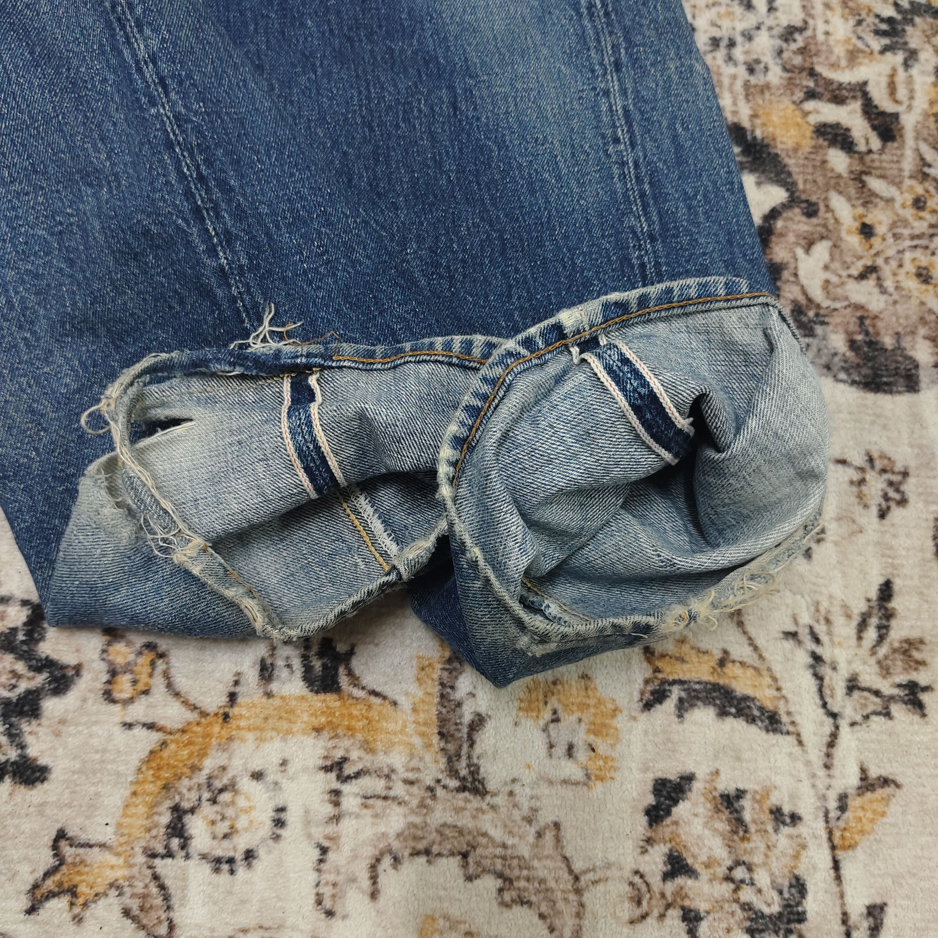 Levi's Vintage 90s Levi's 501xx Big E Distressed Selvedge Jean Size US 32 / EU 48 - 13 Thumbnail