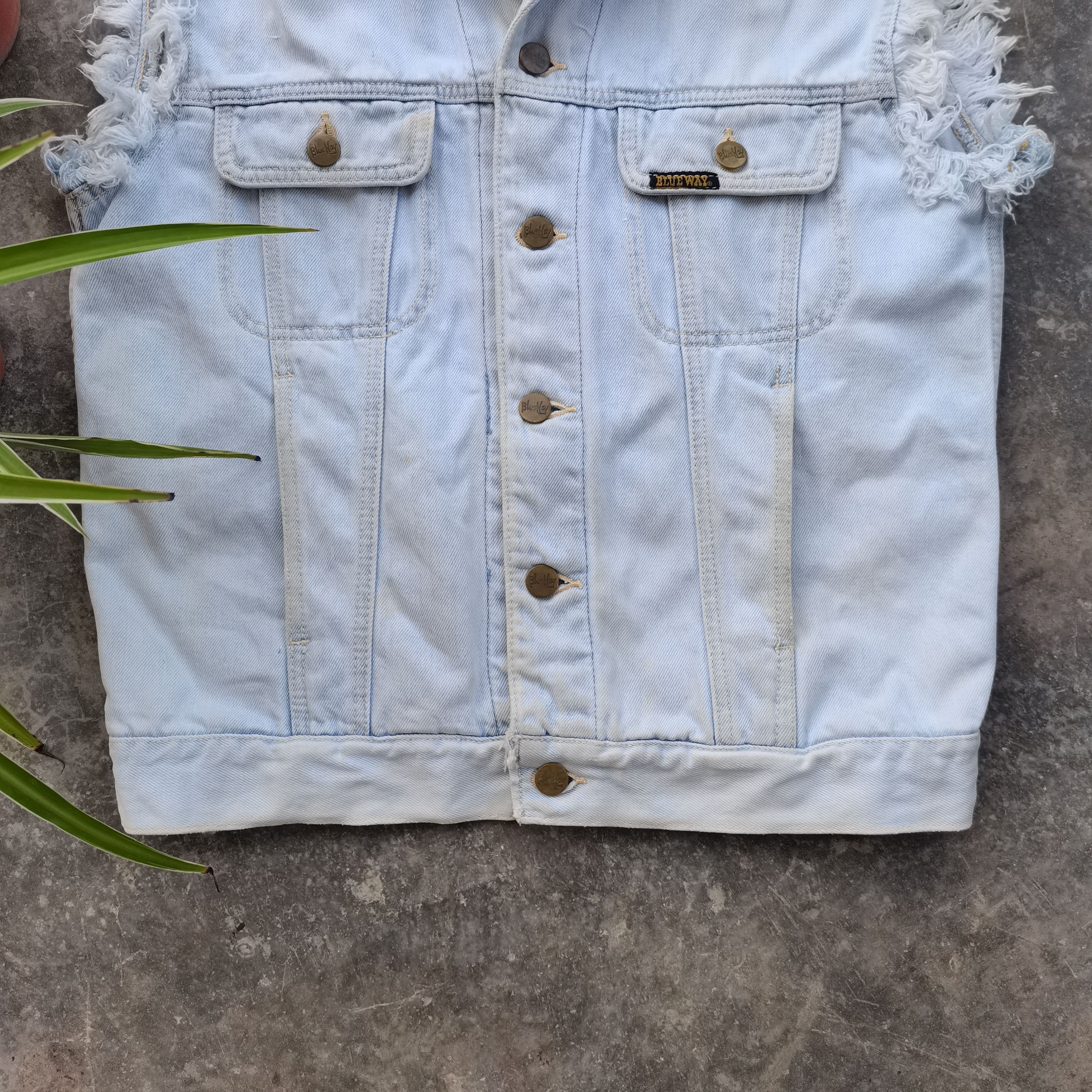 Japanese Brand Vintage BLUE WAY Tank Top Sleeveless Distress Denim Size US M / EU 48-50 / 2 - 5 Thumbnail