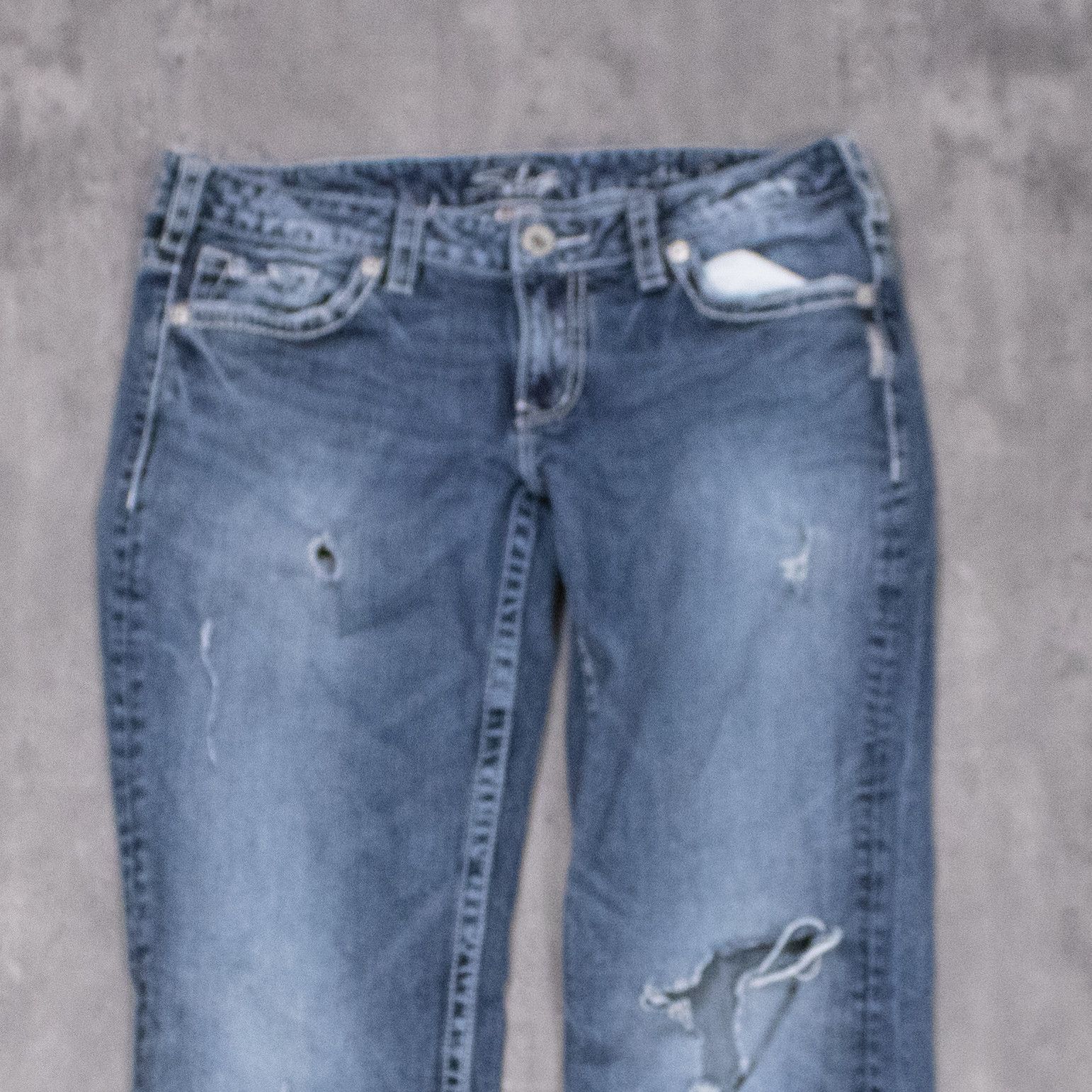 Silver Jeans Co. Y2K Silver Jeans Co Aiko Bootcut Distressed Denim Jeans Size US 33 - 4 Thumbnail