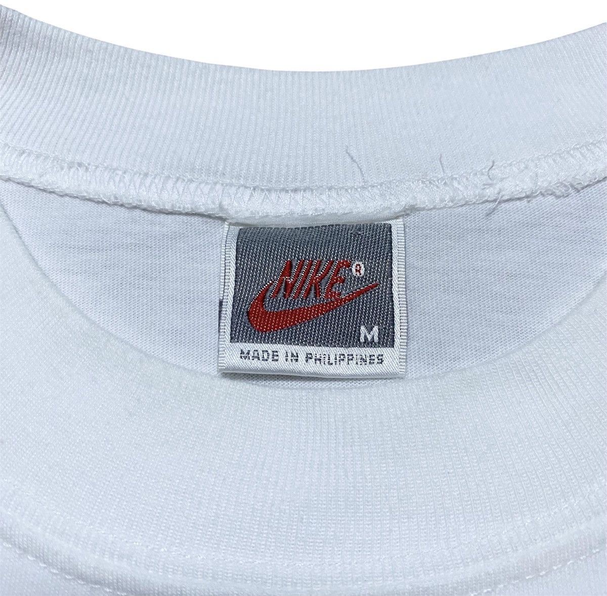 Nike Rare‼️🔥Vintage Nike Paint Back Hit T-Shirt Size US M / EU 48-50 / 2 - 5 Thumbnail