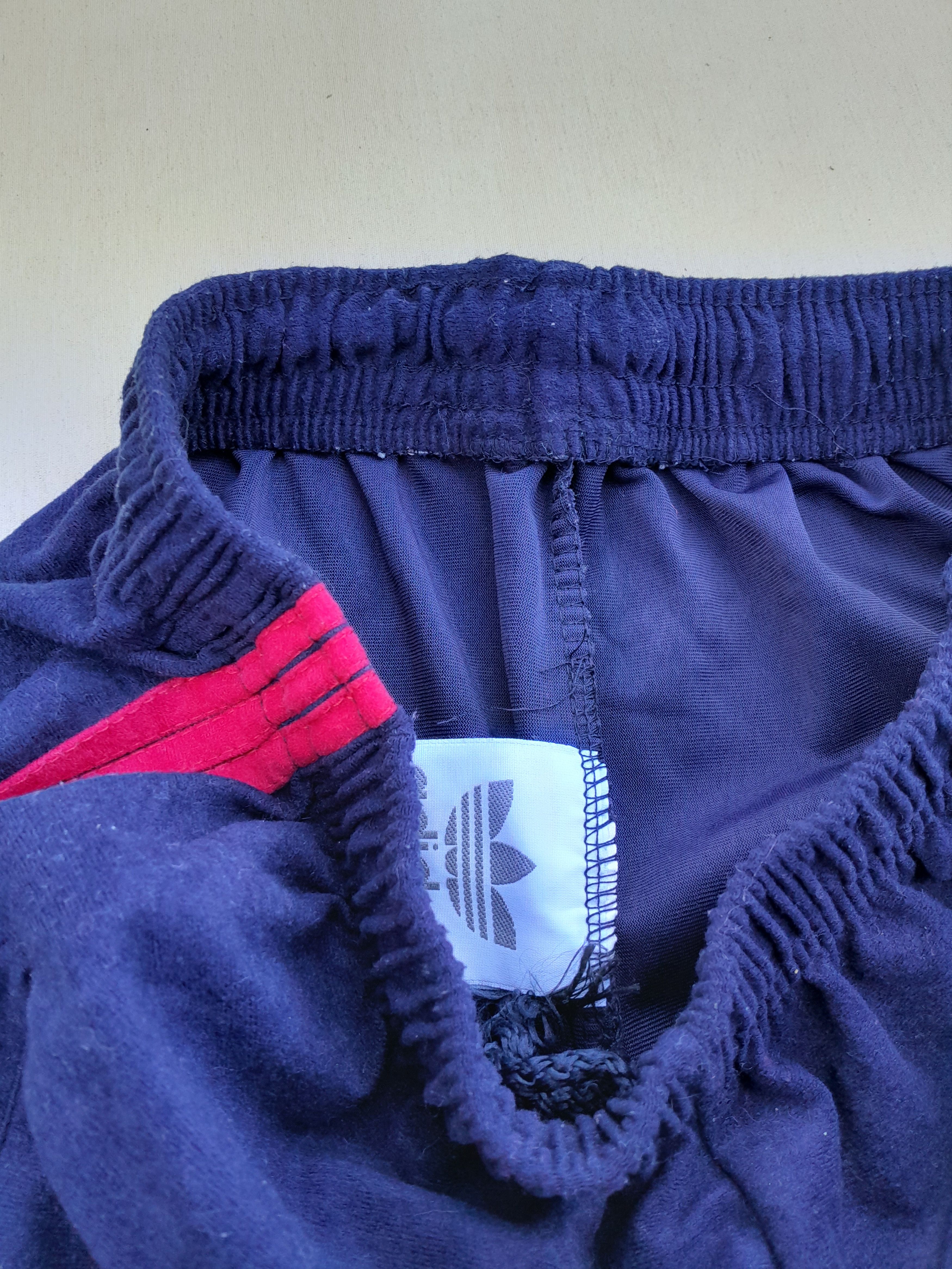 Adidas VINTAGE Adidas Tracksuit Men M Blue Velour 90s Small Fit Size US M / EU 48-50 / 2 - 8 Thumbnail
