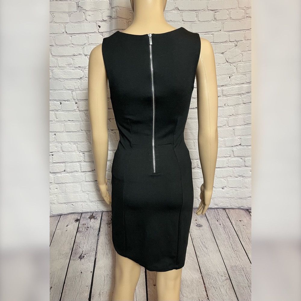 French Connection French Connection Knit Mini Black Sleeveless Dress Size 4 Size S / US 4 / IT 40 - 5 Thumbnail
