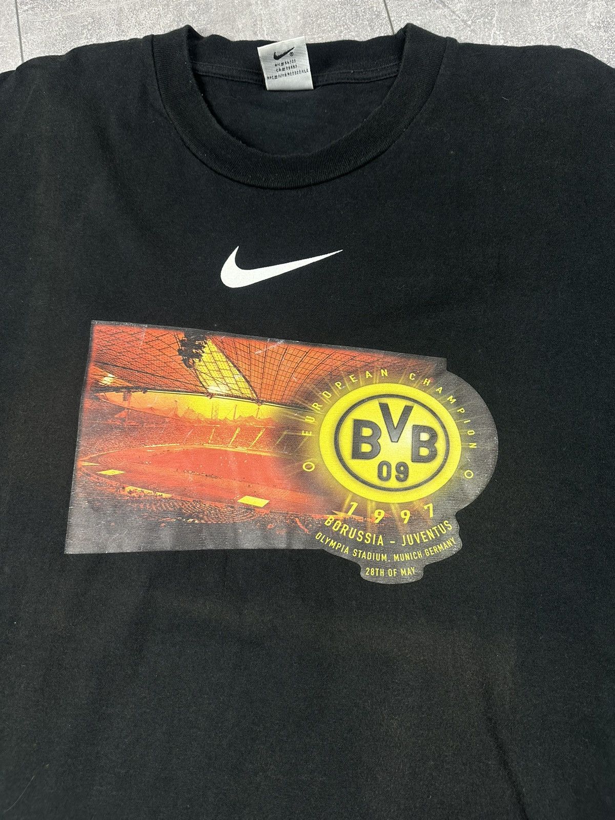 Nike Nike 1997 Borussia Dortmund European Champions T-Shit Size US XXL / EU 58 / 5 - 5 Thumbnail