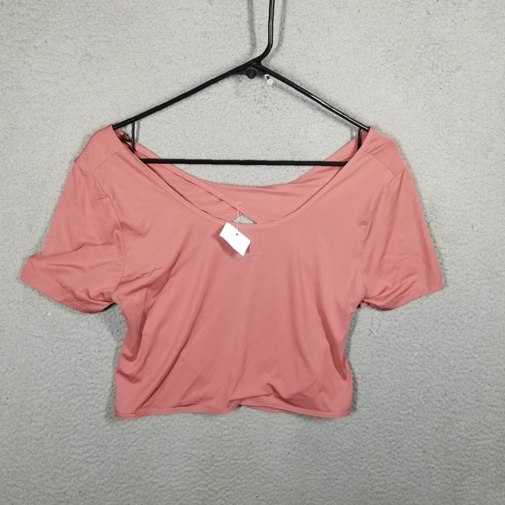 Nike Nike One Classic Dri-FIT Short-Sleeve Cropped Twist Top FN2851-634 Pink Size S Size S / US 4 / IT 40 - 3 Thumbnail