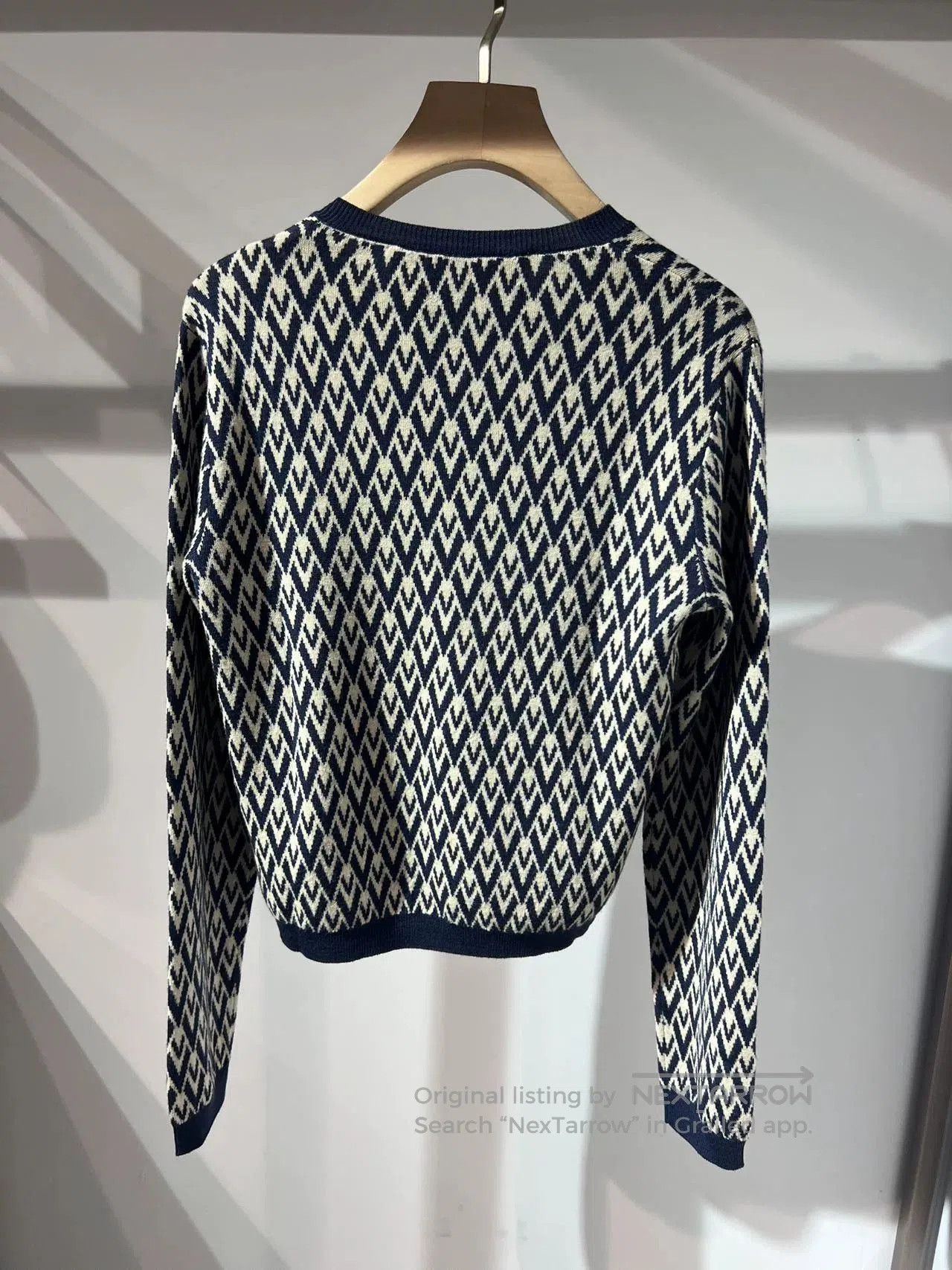 Valentino Valentino Women's Classic Knit Cardigan. Size M / US 6-8 / IT 42-44 - 6 Thumbnail