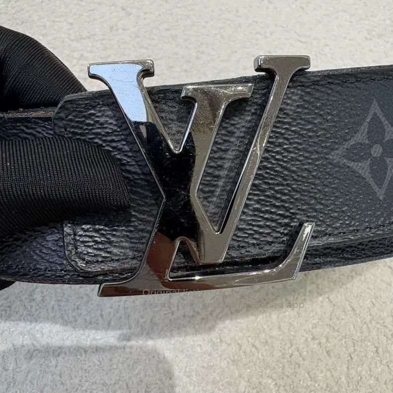 Louis Vuitton Louis Vuitton Classic Black Flower Belt Size ONE SIZE - 5 Thumbnail