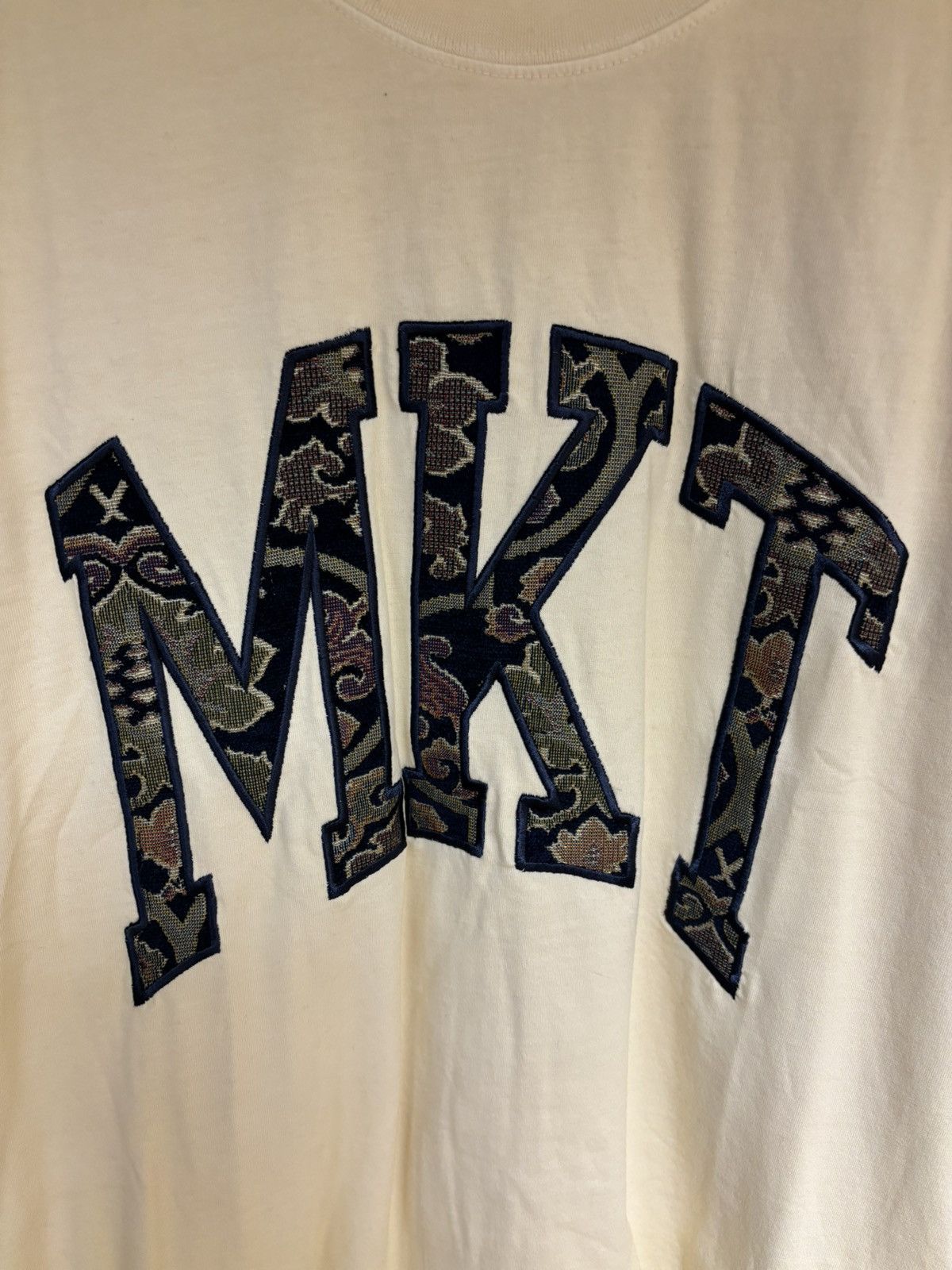 Market Market Carpet Tshirt Size US L / EU 52-54 / 3 - 2 Thumbnail
