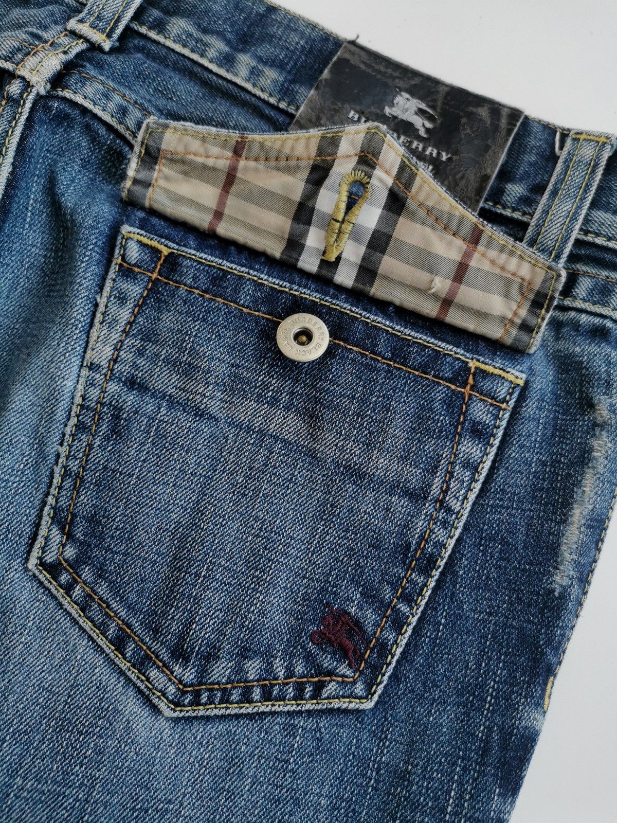 Burberry Bootcut Burberry Distressed Denim Jeans Size US 32 / EU 48 - 11 Thumbnail