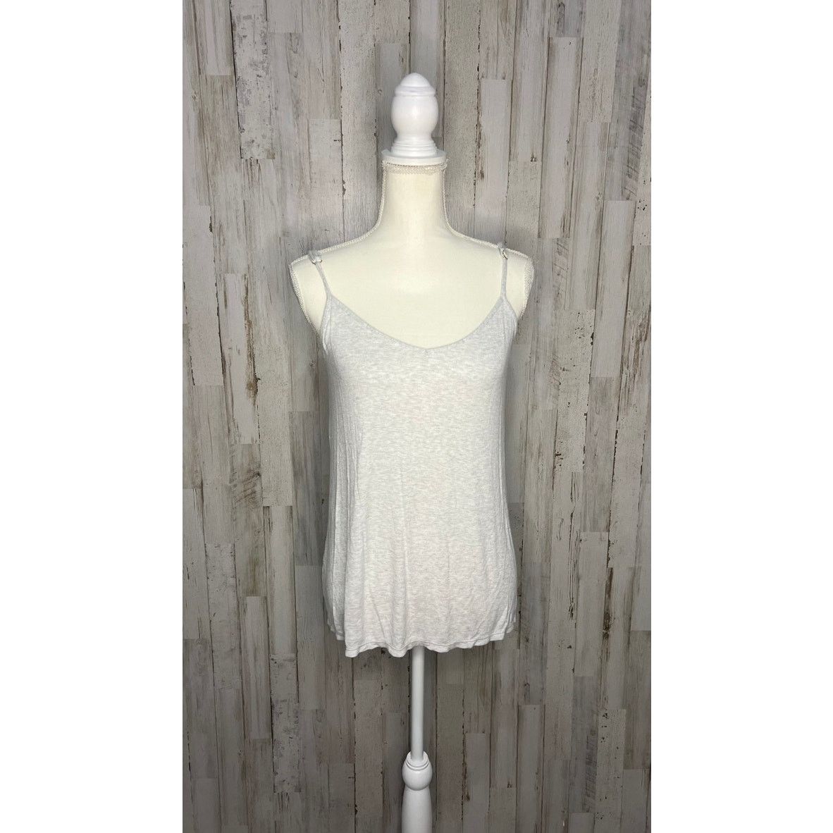 Lilly Pulitzer Lilly Pulitzer Women's Gray V-Neck Cardigan & Tank Top Set Size L / US 10 / IT 46 - 7 Thumbnail