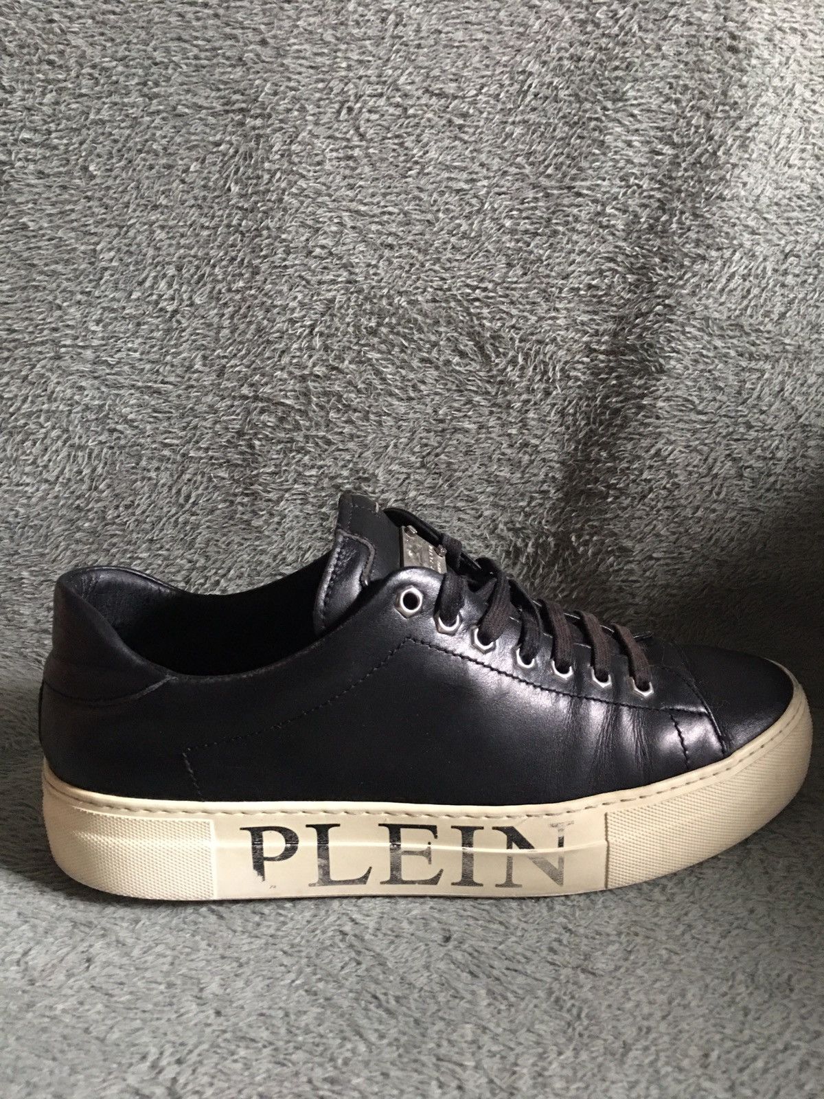 Philipp Plein Philipp Plein Black Leather Low-top Sneakers EU 41 Size US 8 / EU 41 - 1 Thumbnail