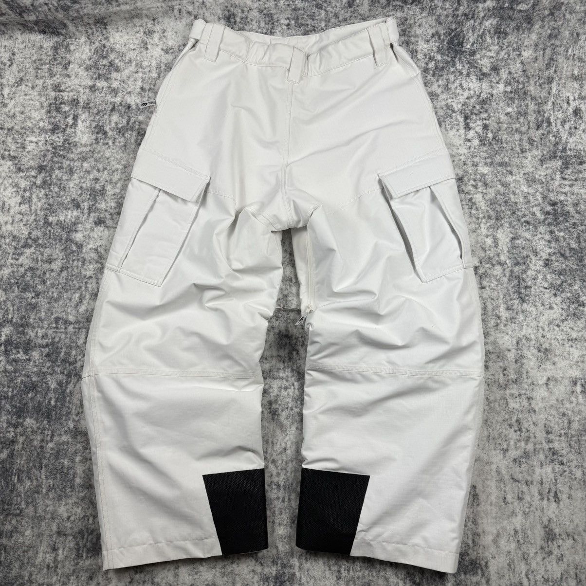 Balenciaga Balenciaga Skiwear 3B Sports Icon Ski ‘White’ Cargo Pants Size US 36 / EU 52 - 6 Thumbnail