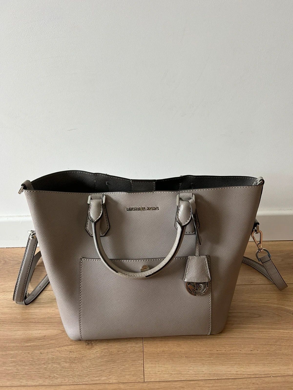 Michael Kors Michael Kors Greenwich leather grey grab bag Size ONE SIZE - 5 Thumbnail
