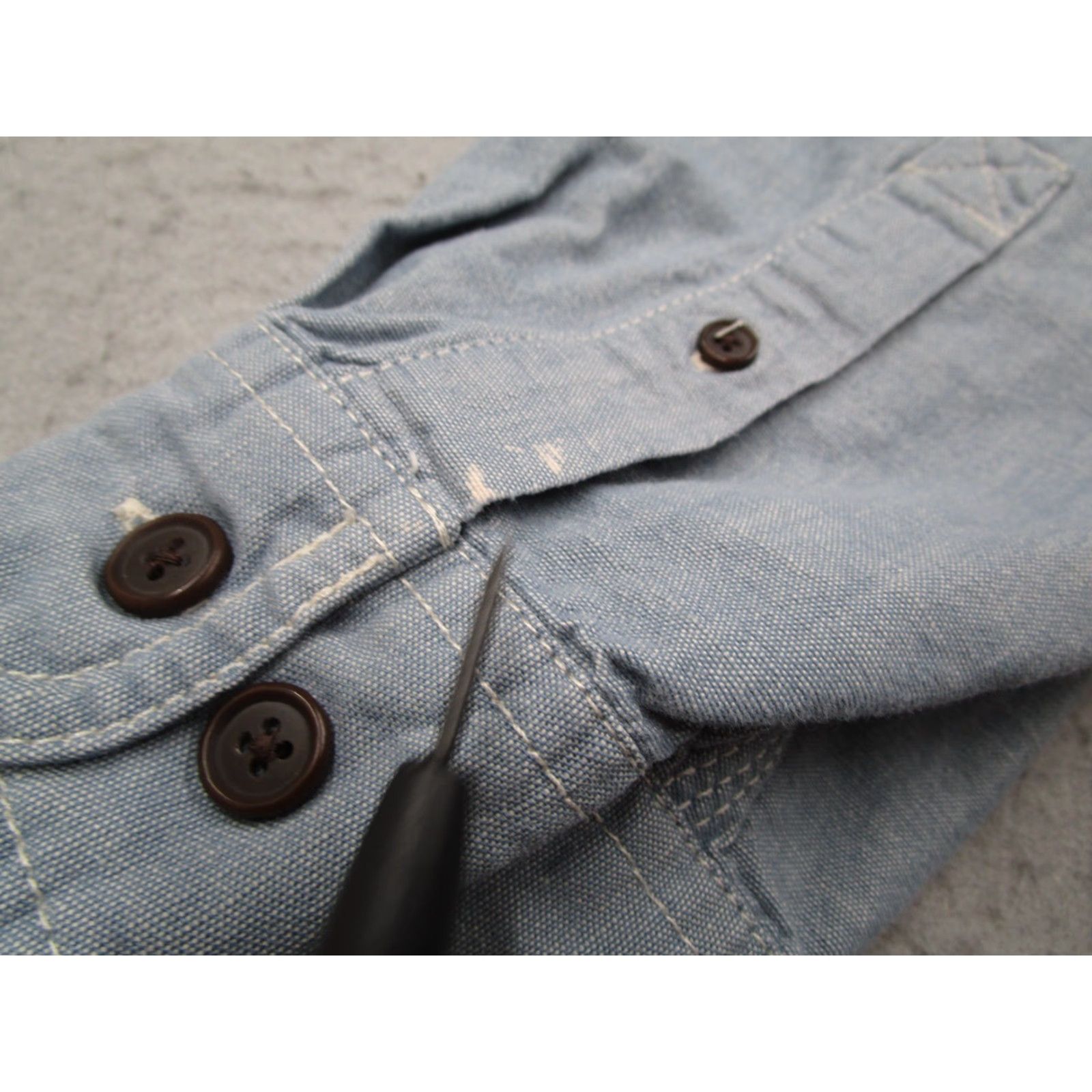 Eddie Bauer Eddie Bauer Shirt Mens 2XL XXL Blue Chambray Button Up Dual Pockets Workwear Y2K Size US XXL / EU 58 / 5 - 4 Thumbnail