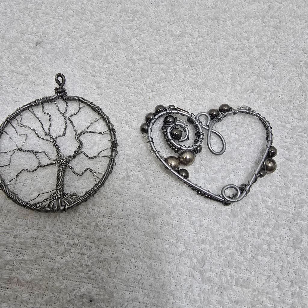 The Unbranded Brand Women's Unbranded Silver Wire Tree of Life & Heart pendants Size ONE SIZE - 1 Thumbnail
