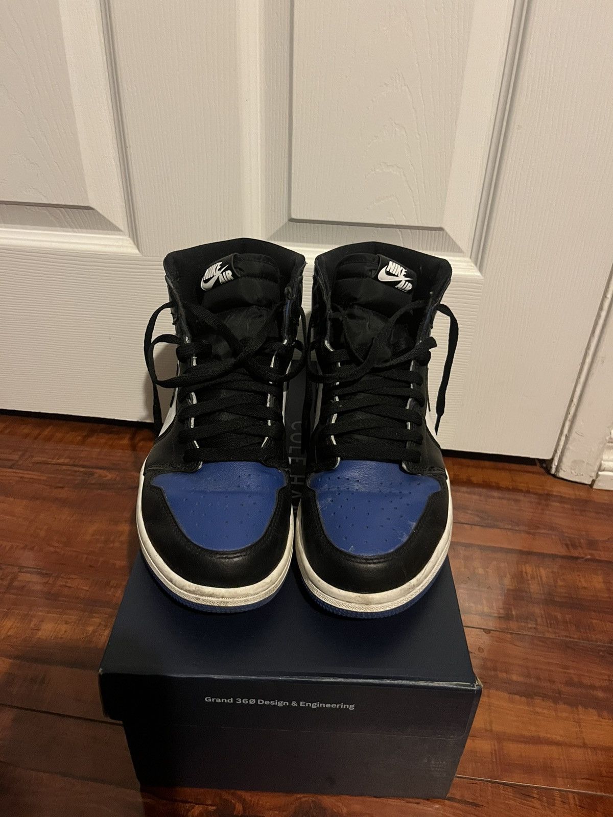 Jordan Brand × Nike Jordan 1 Royal Toe Size US 9.5 / EU 42-43 - 1 Thumbnail