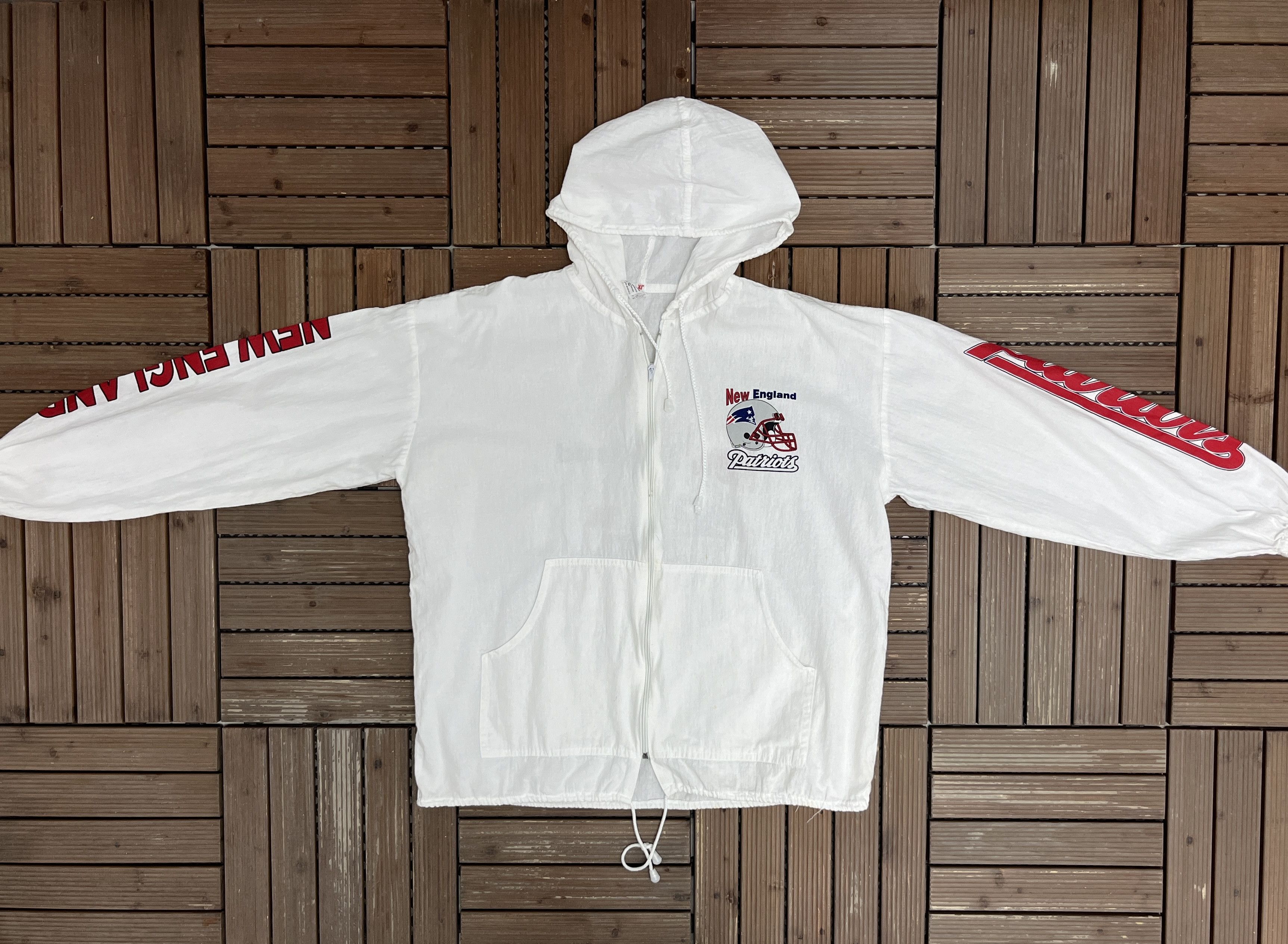 Vintage New England Patriots Vintage White Windbreaker Jacket Size US XL / EU 56 / 4 - 6 Thumbnail
