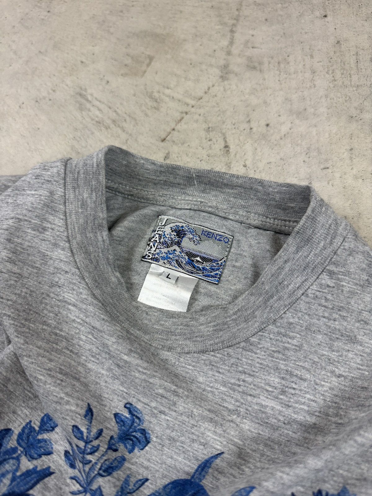 Designer × Kenzo Kenzo Rhinestone Blue Flower Tee Size L / US 10 / IT 46 - 3 Thumbnail