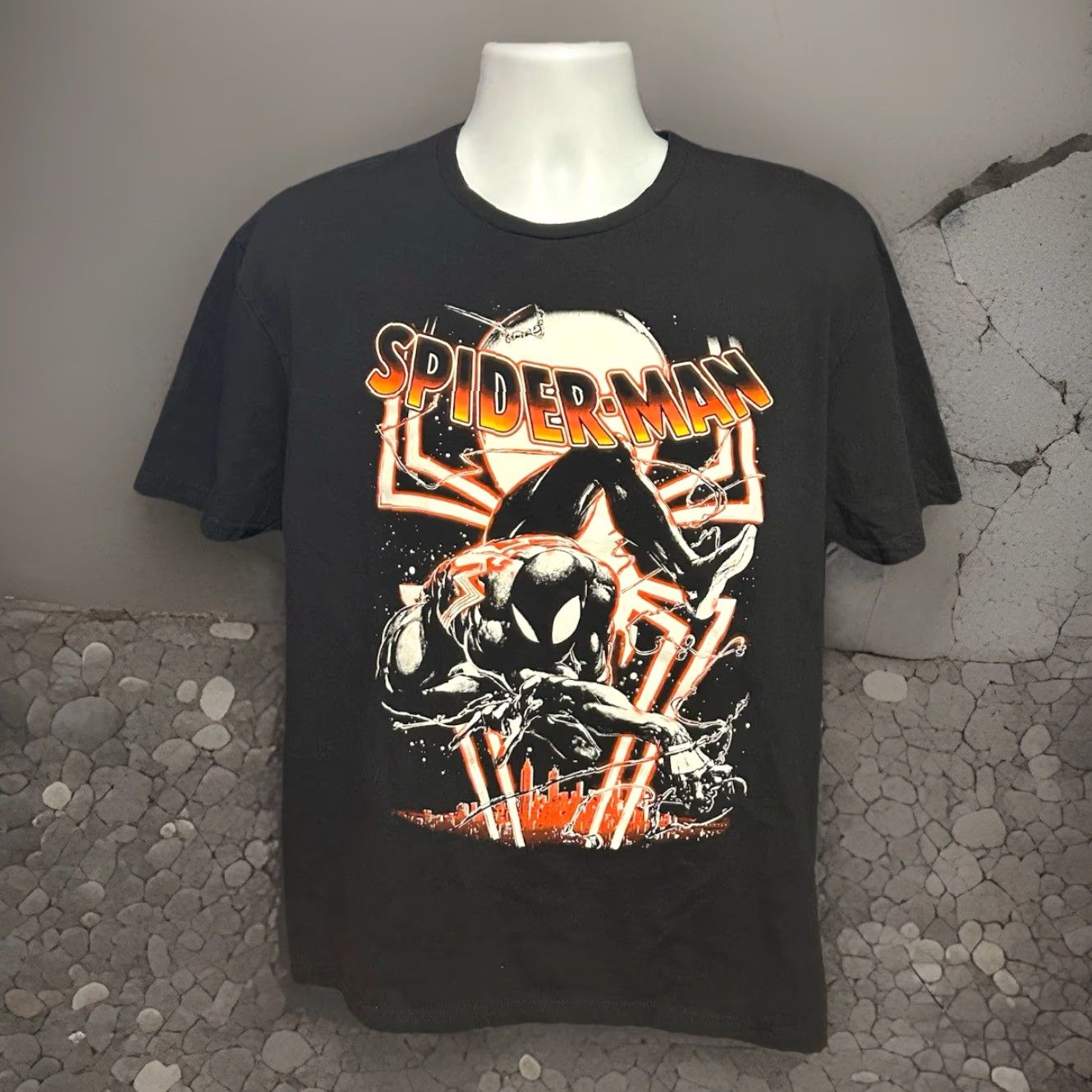 Vintage Spider-Man Black Symbiote Suit Swinging Shirt Men Large Black Short Sleeve Logo Graphic Tee Marvel Comics Movie Marvel Shirt Men L Black Graphic Tee Size US L / EU 52-54 / 3 - 7 Thumbnail