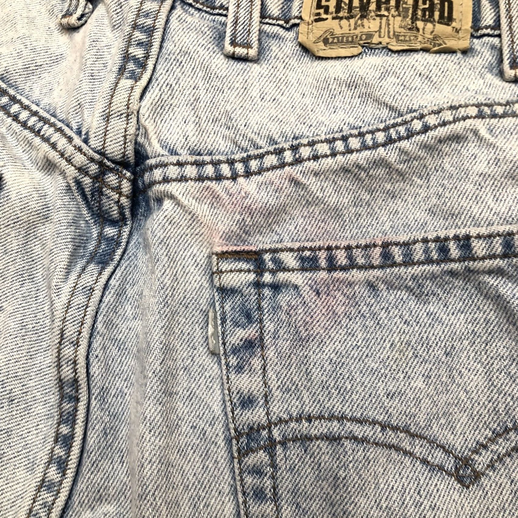 Levi's VTG Levi's Silver Tab Shorts 90s Denim Men Size 38 Relaxed High Rise 5-Pocket Blue Vintage Size US 37 - 6 Thumbnail