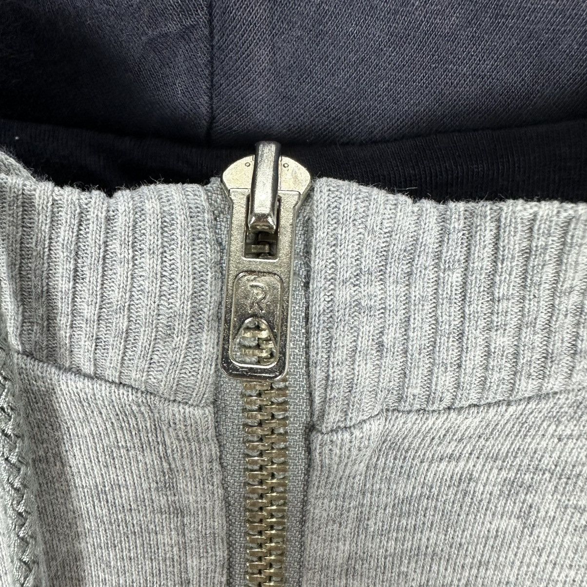 Dolce & Gabbana VINTAGE 90s D&G ILTIMO HOODIE SWEATSHIRT Size XL / US 12-14 / IT 48-50 - 11 Thumbnail