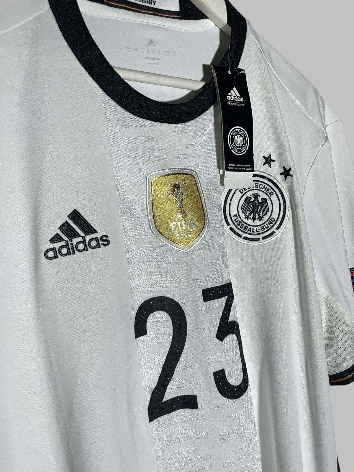 Adidas #23 Mario Gomez Germany 2016/17 Home Football Shirt Jersey Size US XL / EU 56 / 4 - 7 Thumbnail