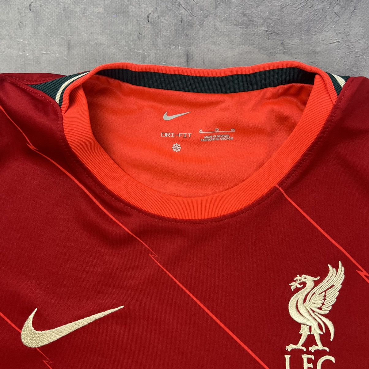 Nike Rare! Salah 11 Nike Liverpool Soccer Jersey Shirt Size US XL / EU 56 / 4 - 7 Thumbnail