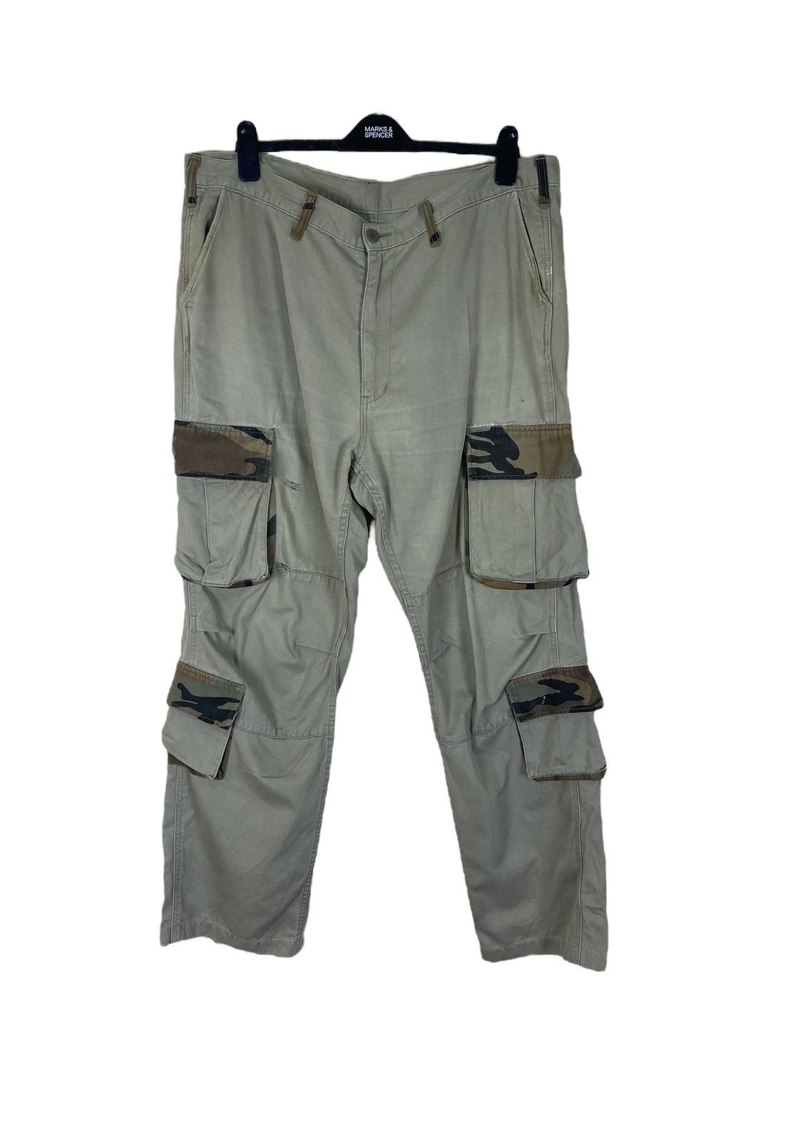 Japanese Brand Oversize Japanese Brand Multi Pocket Camo Cargo Pants Size US 40 / EU 56 - 1 Thumbnail