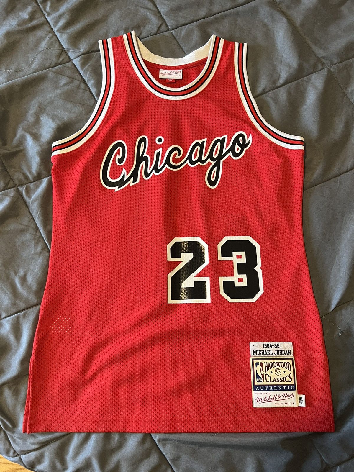 Mitchell & Ness × NBA Michael Jordan authentic rookie jersey Size US M / EU 48-50 / 2 - 1 Thumbnail