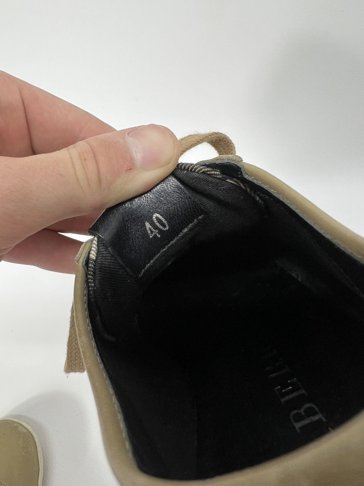 Burberry Vintage luxury Burberry Nova Check Sneaker Shoes Size 40 Size US 10 / IT 40 - 15 Thumbnail