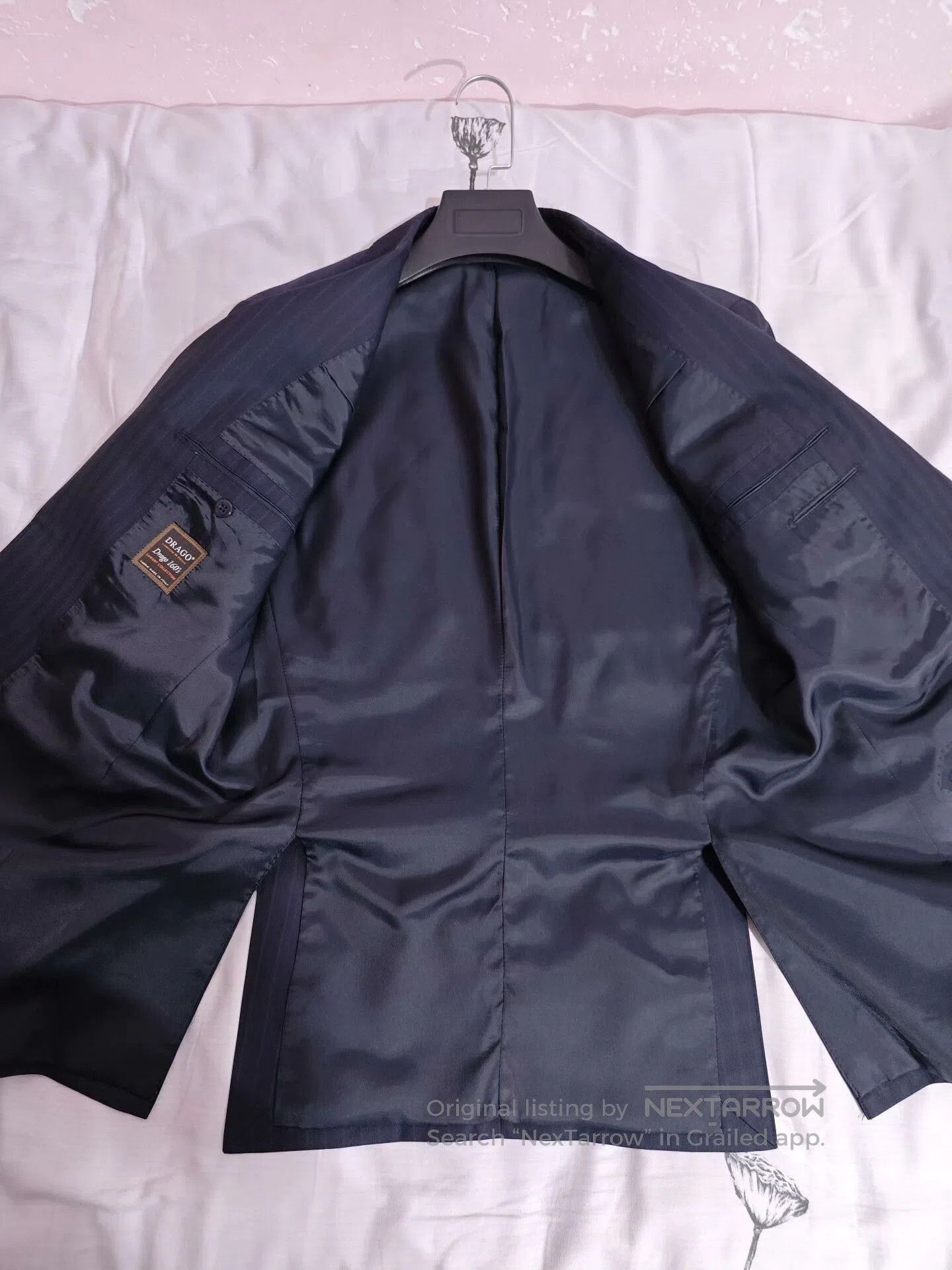 Japanese Brand Custom Italian Wool Suit in Navy. Size US M / EU 48-50 / 2 - 6 Thumbnail